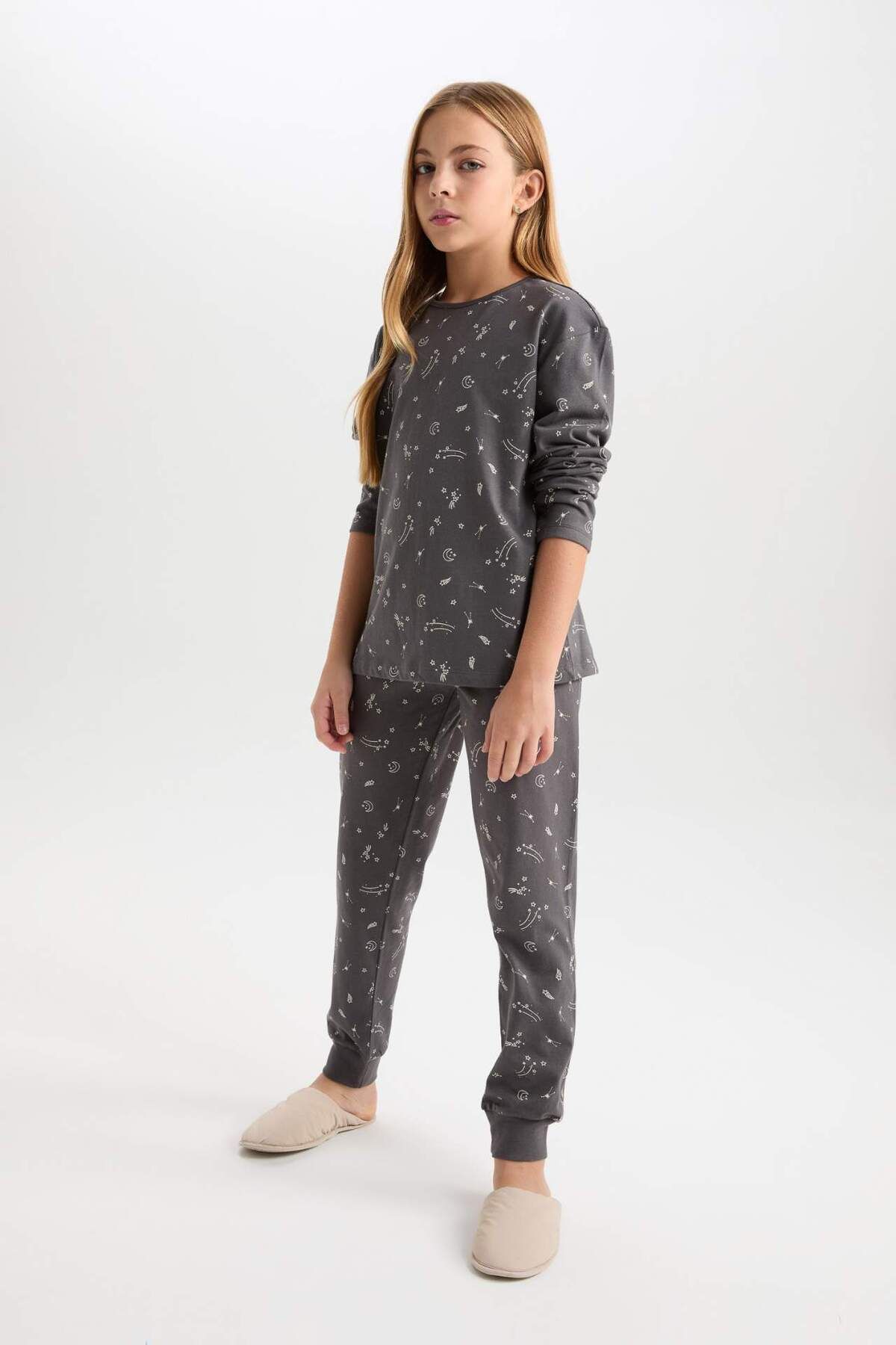 DeFacto-Set pijamale cu model pentru fete - mânecă lungă, talie elastică, D6654a824wn 1
