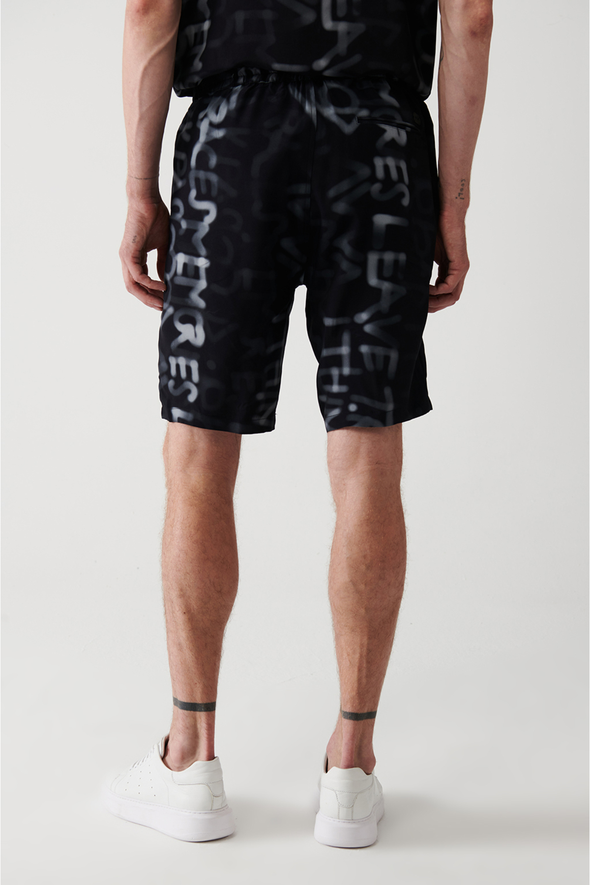 Avva  Erkek Siyah %100 Viskon Yandan Cepli Beli Bağcıklı Şort A31Y3715 - Görsel 4