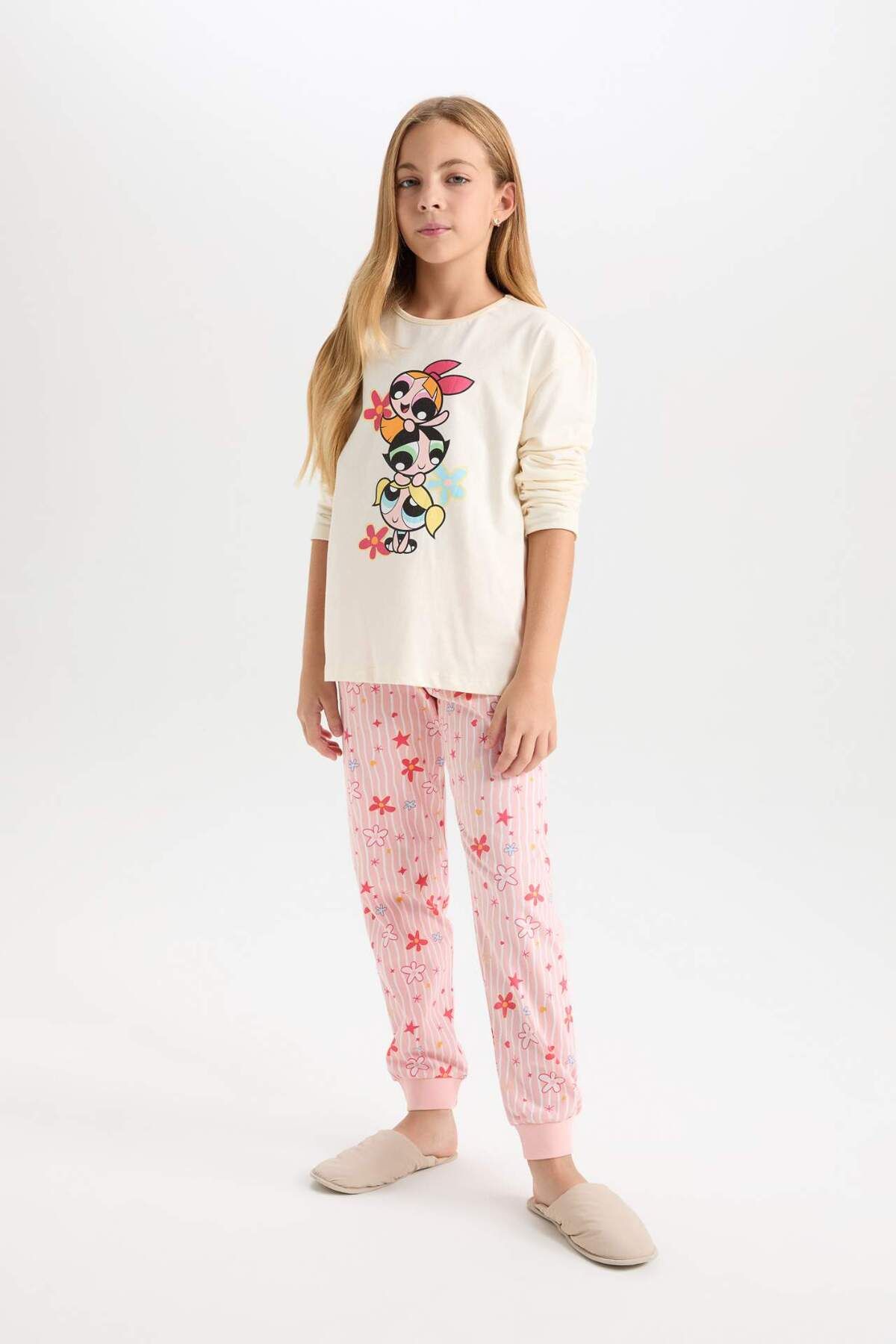 DeFacto-Mädchen-Pyjama-Set PowerPuff Girls Langarm-Oberteil mit gemusterter Taille und elastischem langem Unterteil D9838A824AU 2