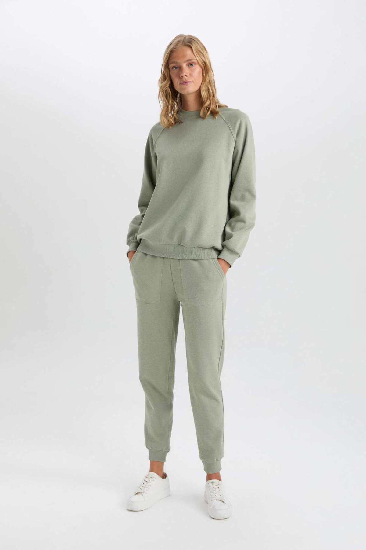 DeFacto-Regular Fit V2699az24wn – Jogginghose mit gerader Taille und elastischer Spitze 3