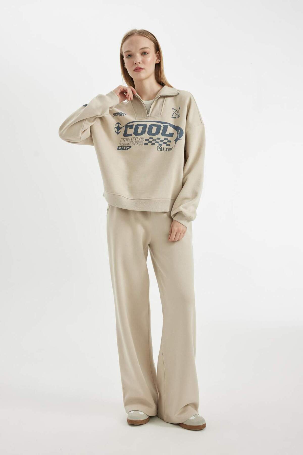 DeFacto-Coool Wide Leg Jogginghose mit weitem Bein, elastische Taille, Schnürung, Taschen, Basic Solid B3345AX24WN 2