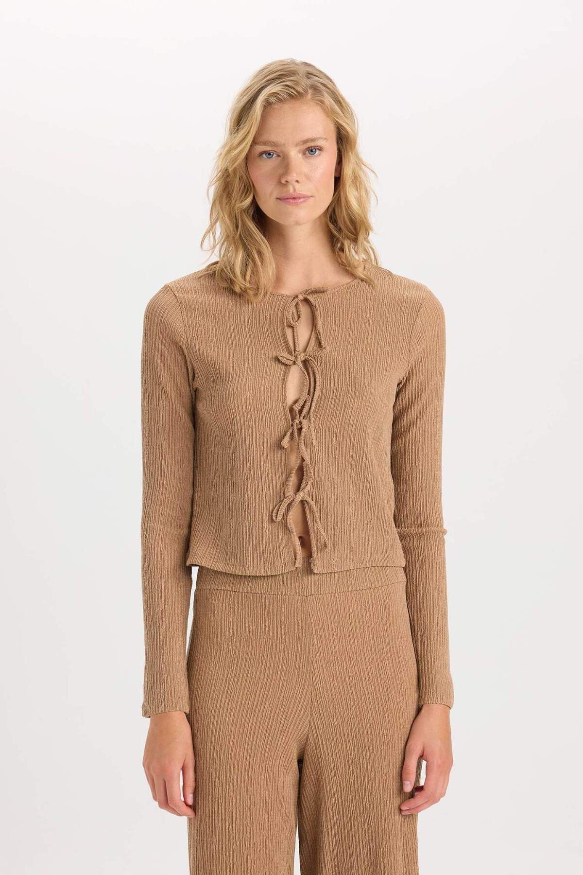 DeFacto-Regular Fit Rundhalsausschnitt Basic Plain Twist Langarm-Cardigan mit Schnürung vorne D6296AX24AU 5