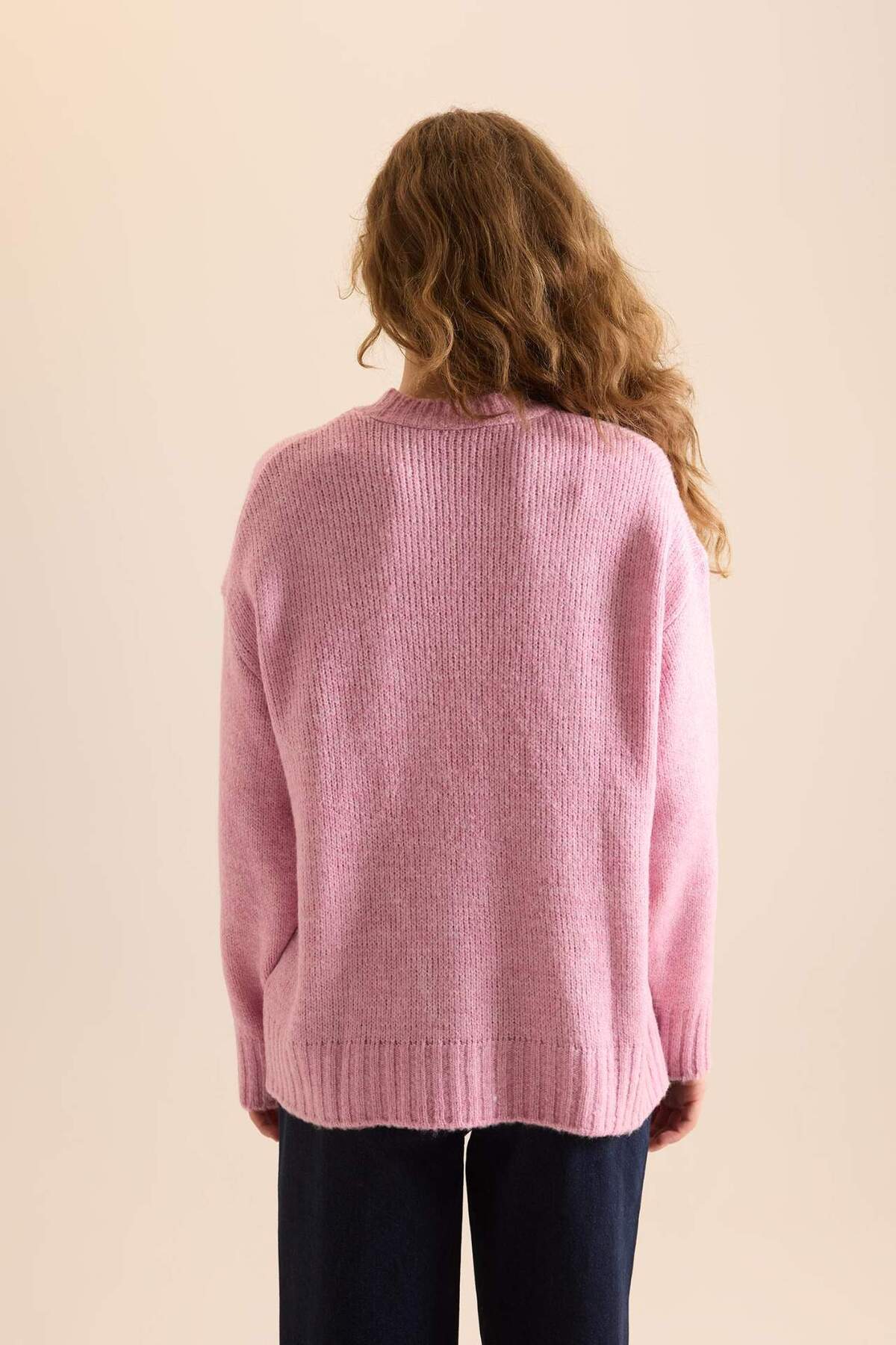 DeFacto-Strickpullover mit normaler Passform und Rundhalsausschnitt A3266AXNS 5