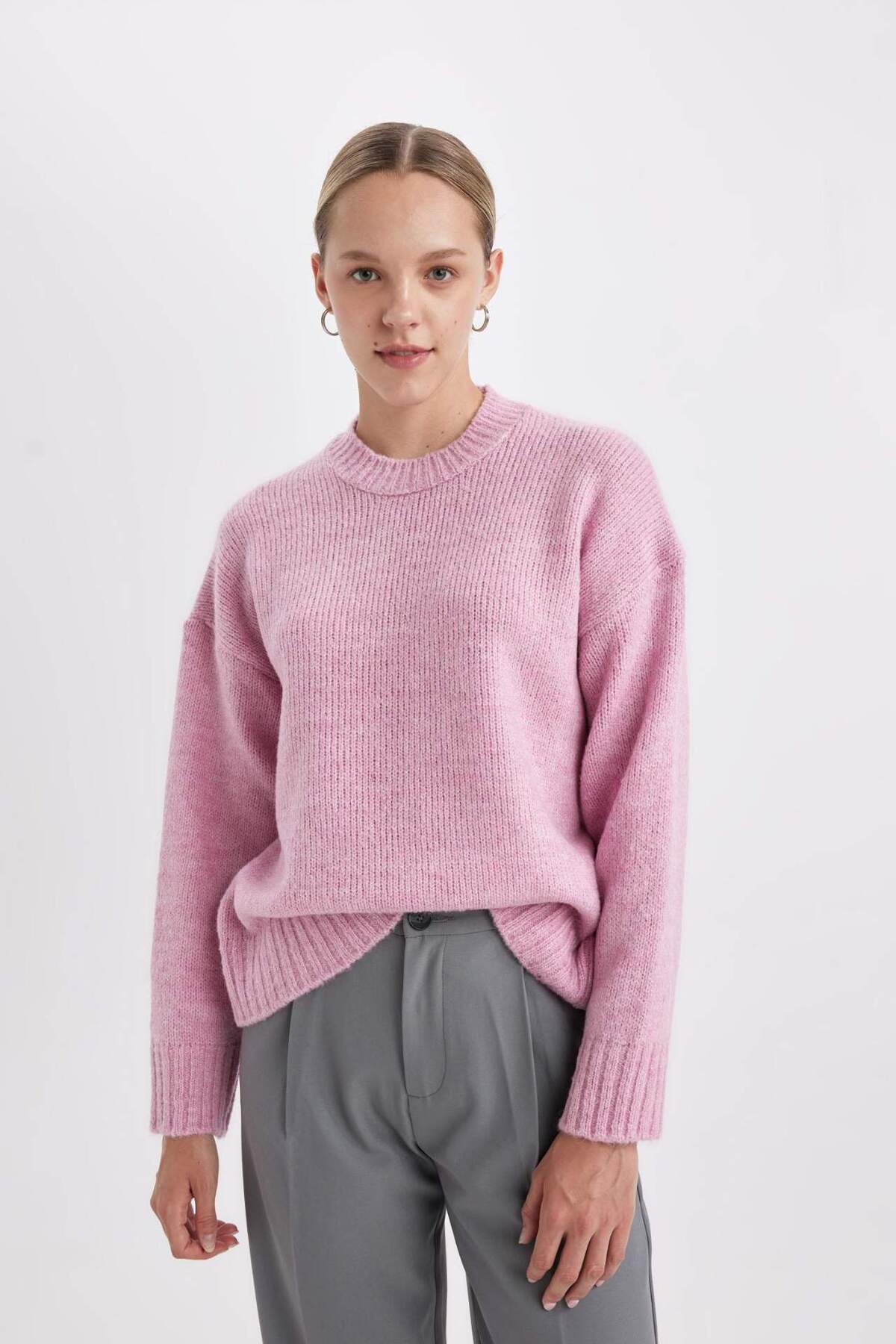 DeFacto-Strickpullover mit normaler Passform und Rundhalsausschnitt A3266AXNS 6