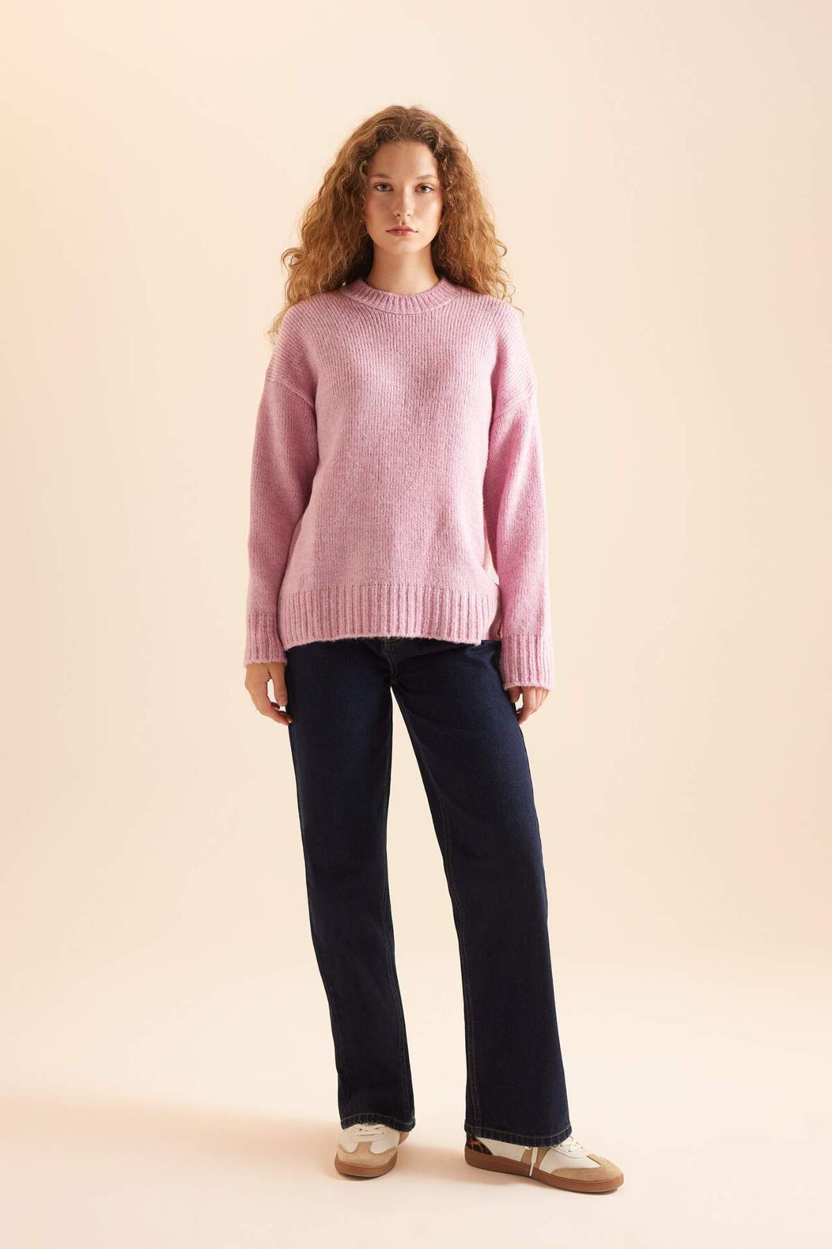 DeFacto-Strickpullover mit normaler Passform und Rundhalsausschnitt A3266AXNS 2