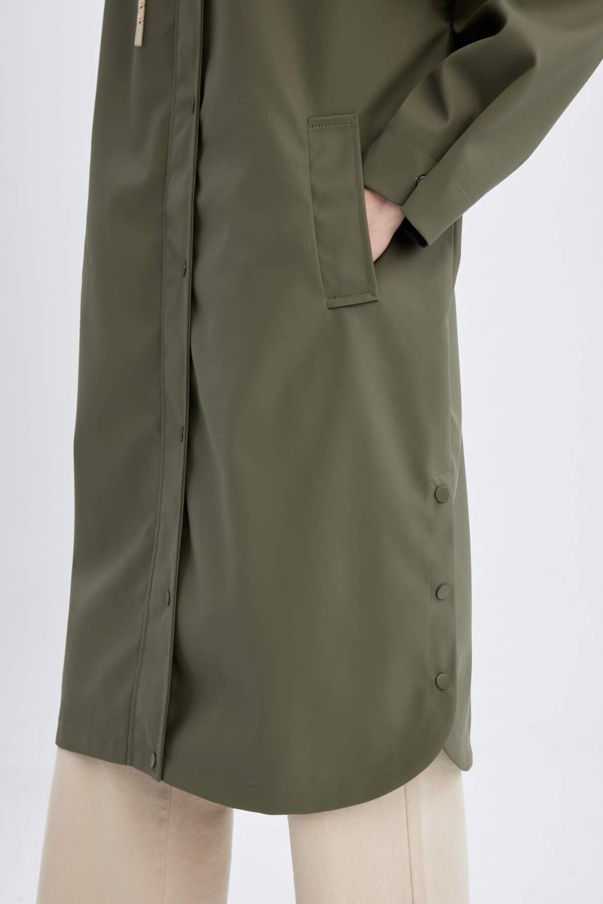 Defacto  Su Geçirmez Relax Fit Kapüşonlu Yağmurluk - Görsel 6