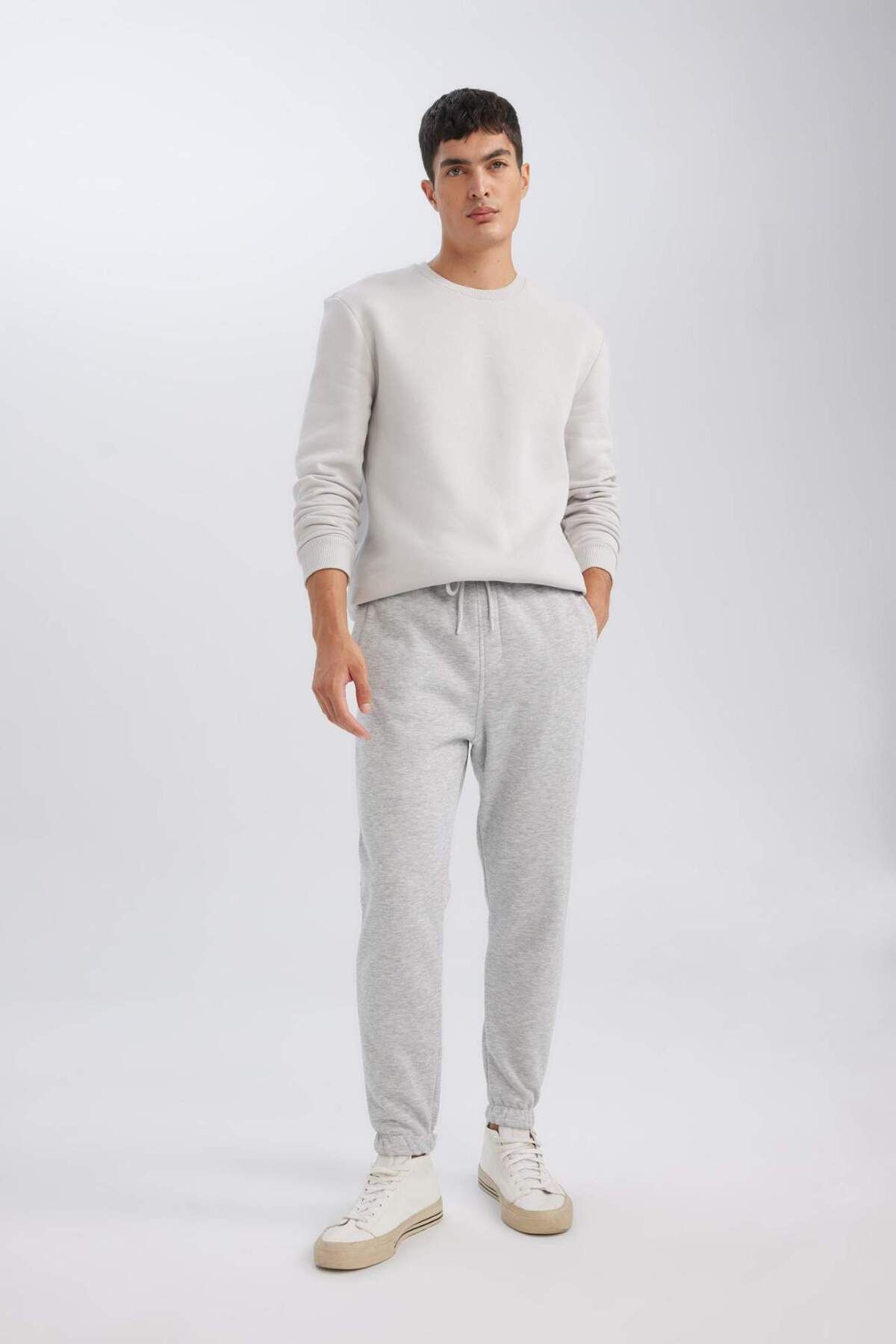 DeFacto-Jogger-Jogginghose – Standard-Passform, Schnür-Taille, elastisches Bein, mit Taschen A6468ax24au 5