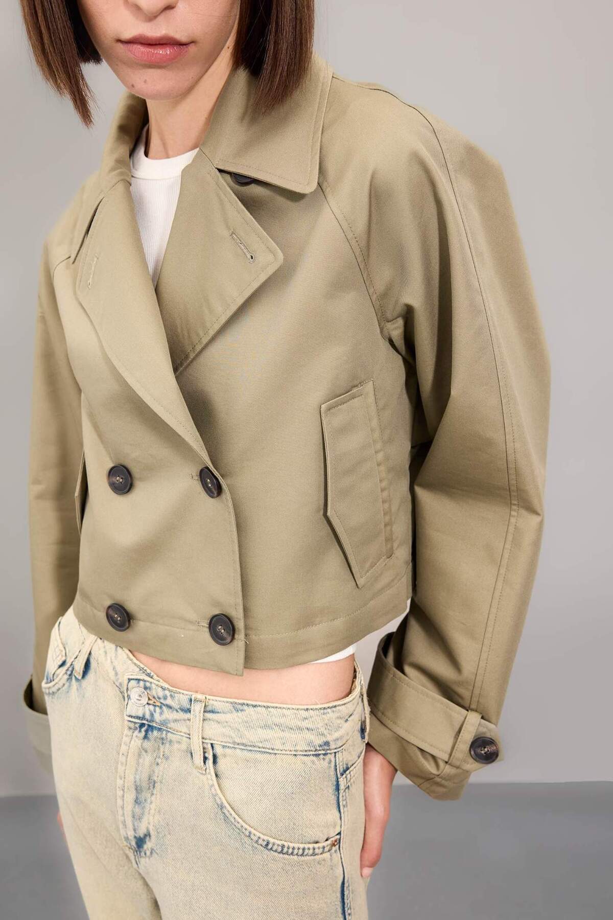 DeFacto-Regular Fit Short Trench Coat Tuxedo Collar Button Cotton D5949Ax24Au 4