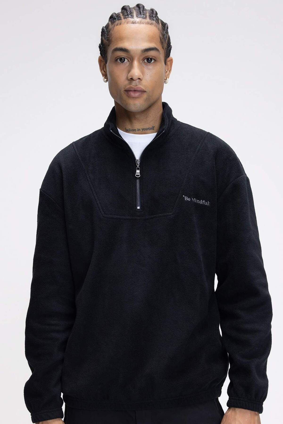 DeFacto-Comfort Regular Fit Comfortable Fit Zippered Stand Collar Printed Fleece Sweatshirt 3113195 1
