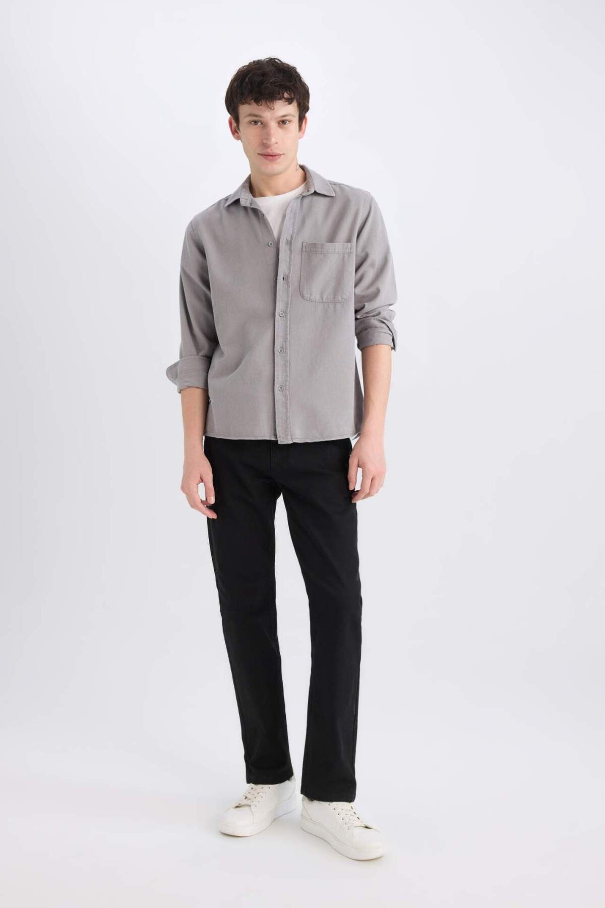DeFacto-100 % Baumwolle, reguläre Passform, Basic, einfarbig, Langarmshirt D7406AX24AU 2