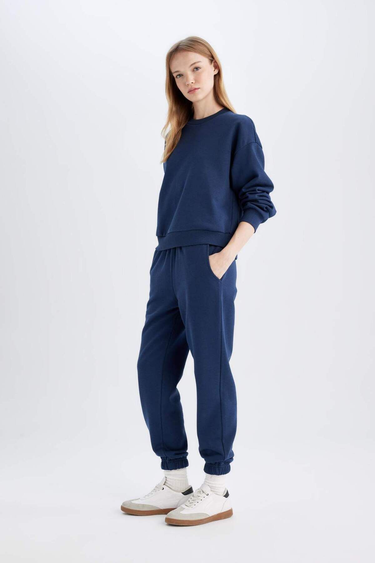 DeFacto-Regular Fit Normale Passform Basic Unifarben Innen Dickes Fleece Trainingsanzug Set D8022AXNS 7