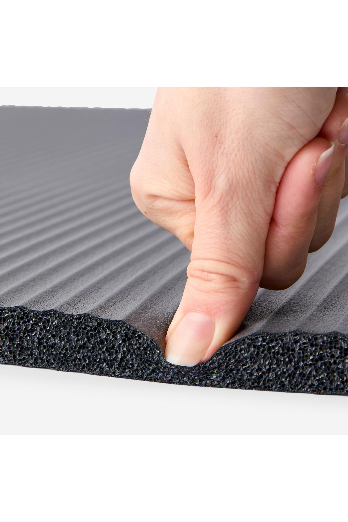 Decathlon-Domyos Ultra Comfortable Fitness Mat - 20 mm - Black 3