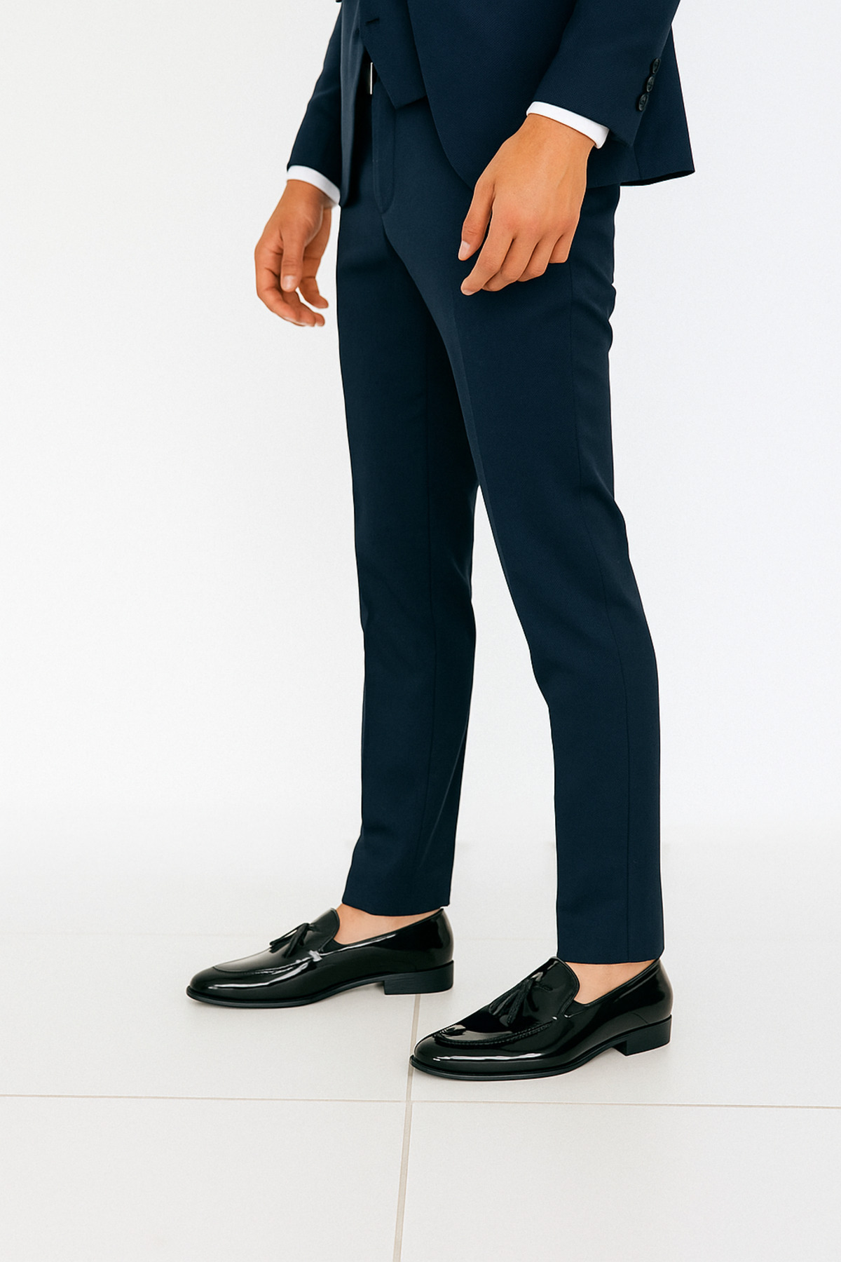 گرویش کفش کلاسیک مردانه تجاری با کیفیت بالا، جنس چرم طبیعی و زیره PVC، مدل Gr0016