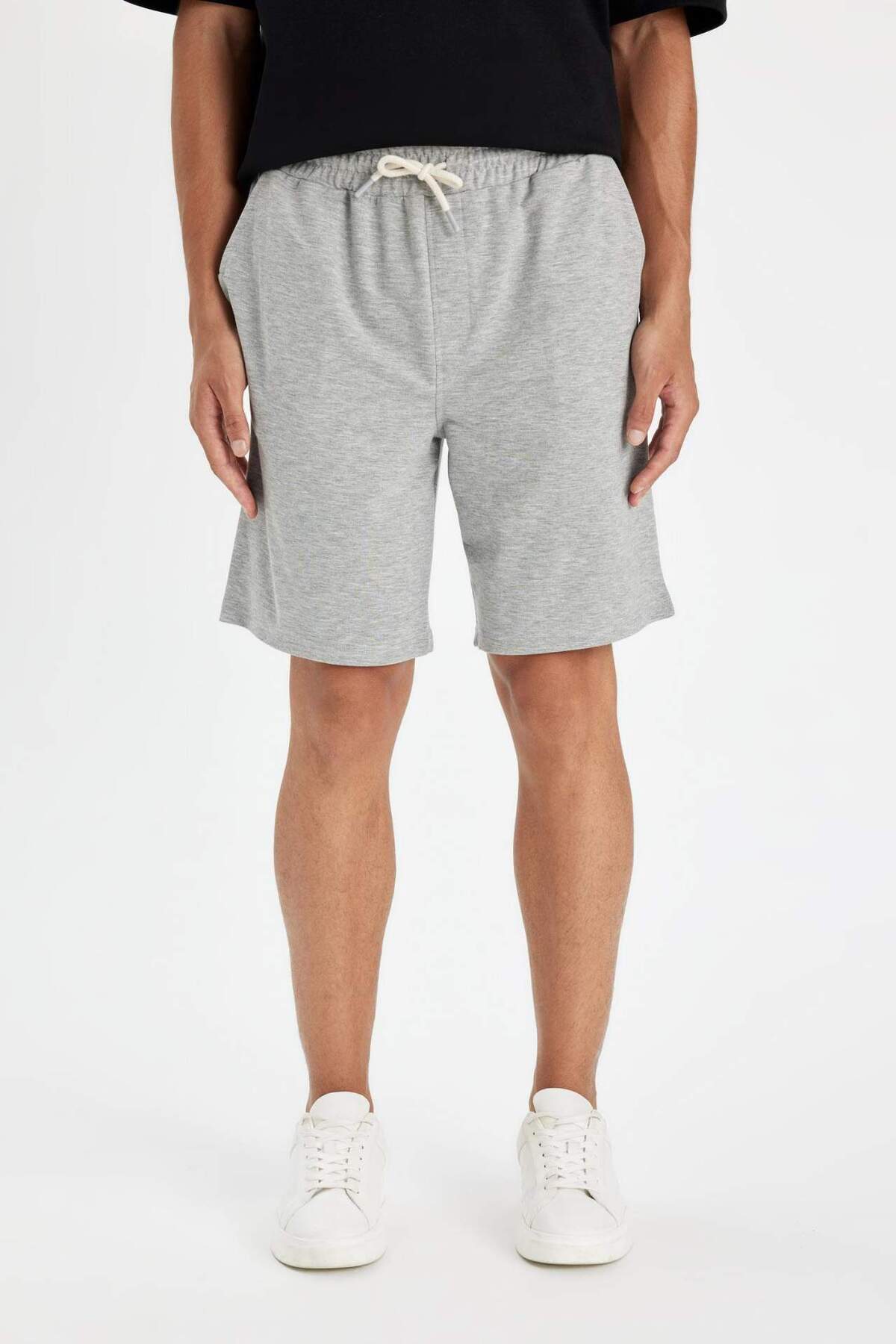 DeFacto-Regular Fit Basic Plain Bermuda Shorts with Pockets D7933Ax24Sm 4