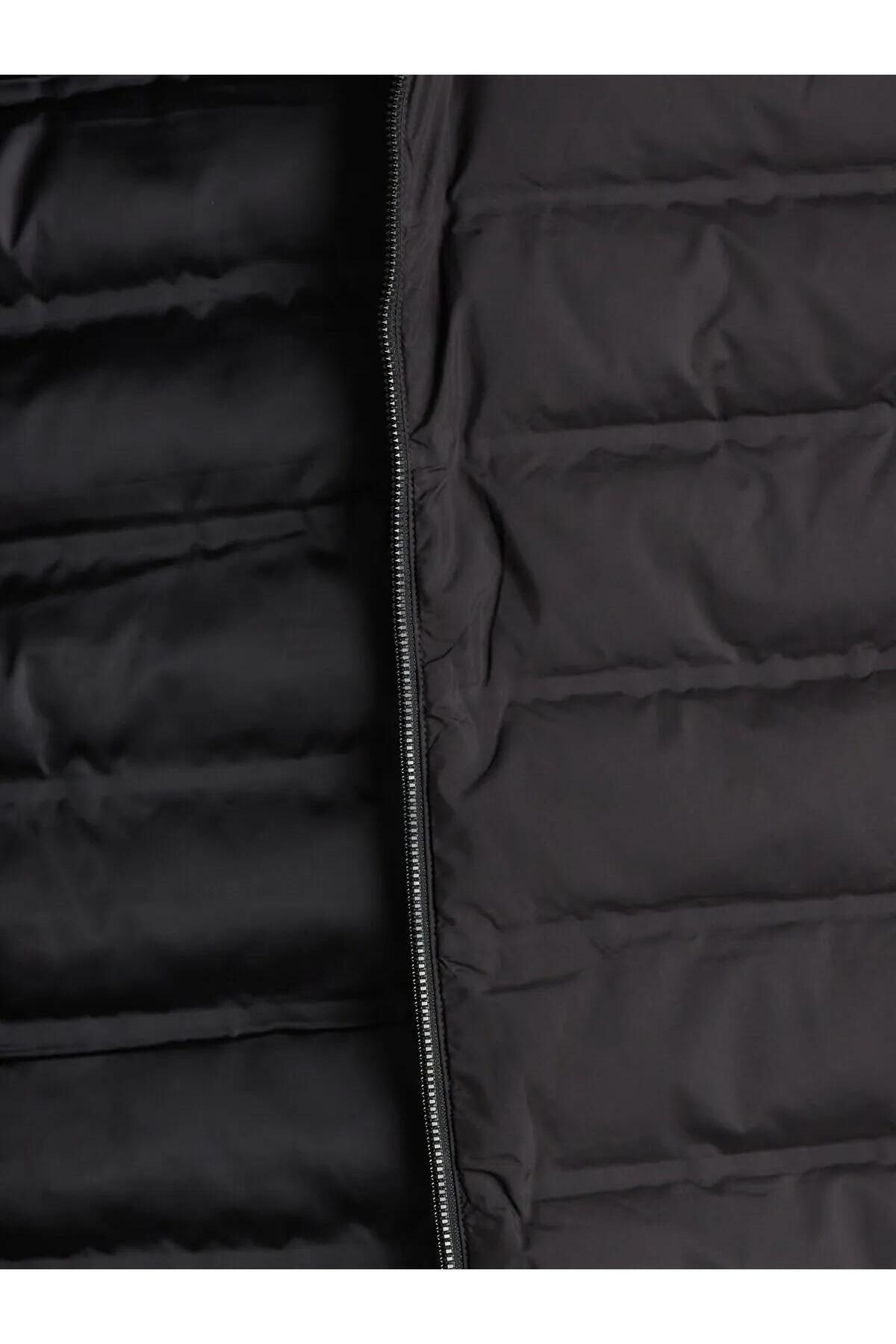 LC Waikiki-Lcw Vision Standard Mold Stand Collar Men's Puffer Vest (W5) 2