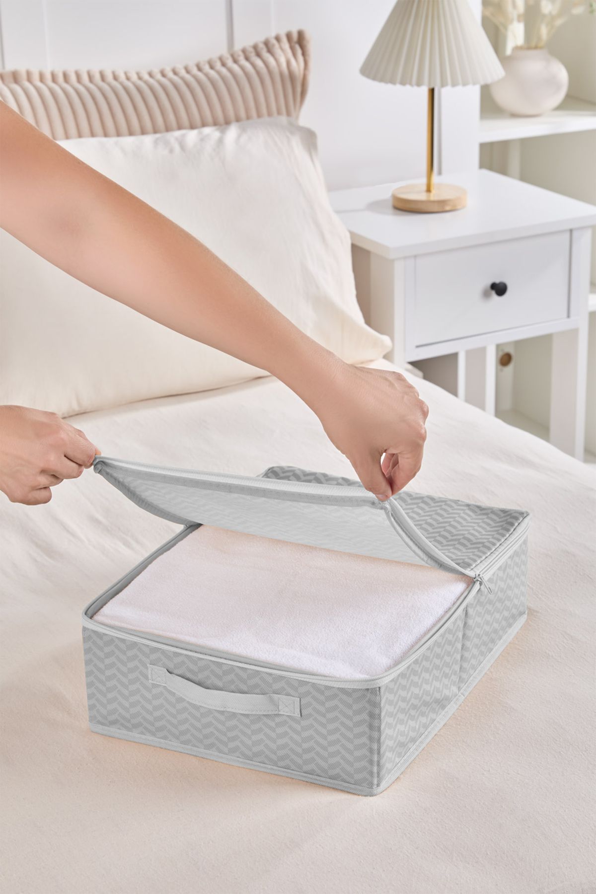 Serstil-3 Size under Base Box Canisters |   Under Bed Organizer Storage Box with Lid and Zipper 5