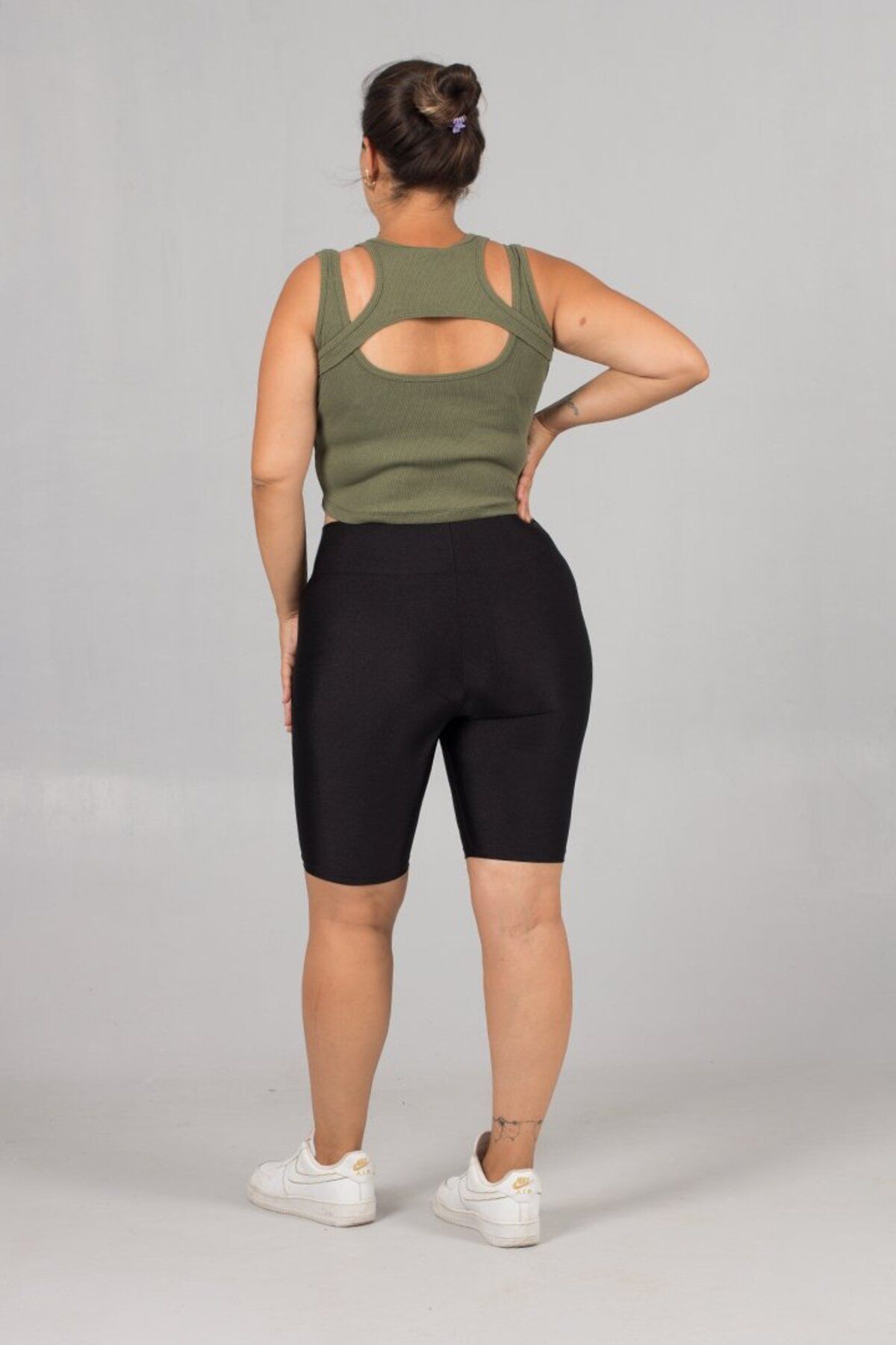 Truva XXL-Plus Size Khaki Ribbed Crop Top: Style and Comfort in One 6