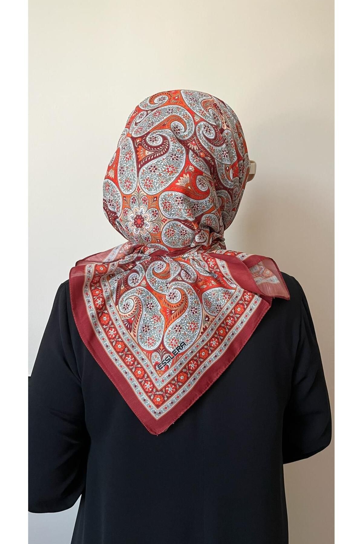 ESSLERA-Retro Pattern Tile Color Soft Scarf 2