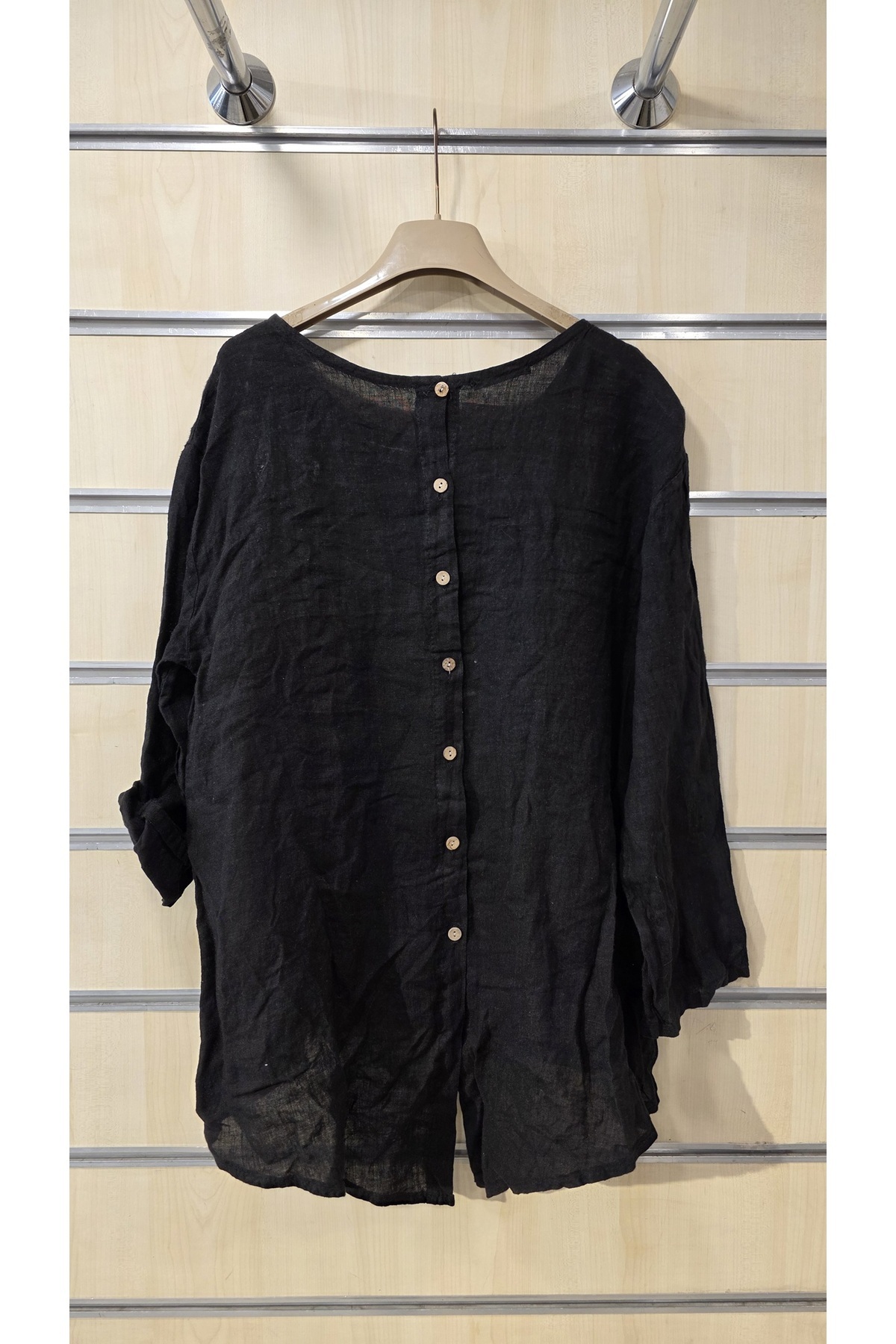 Park Moda-Italian Linen Blouse with Button Detail on the Back 3