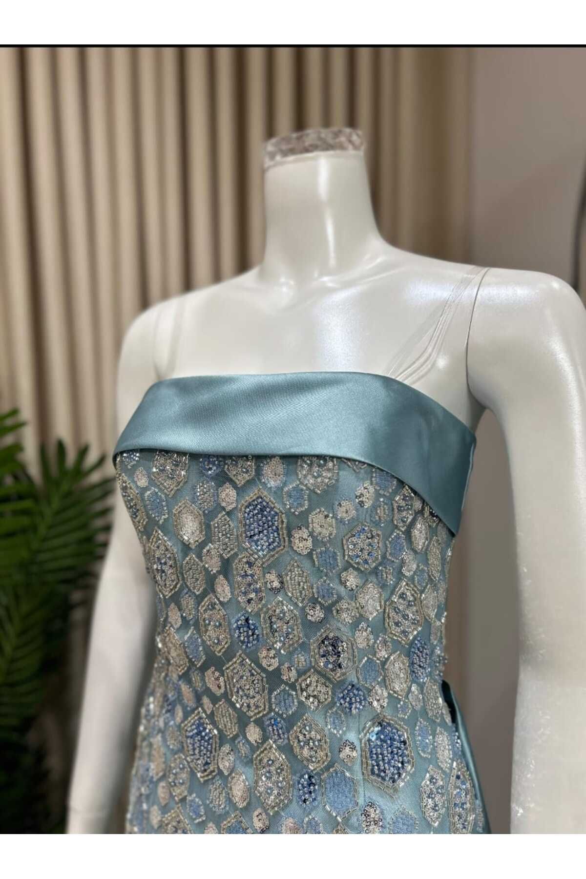 Diva style-Modern and elegant embroidered evening dress in a distinctive and attractive color 2