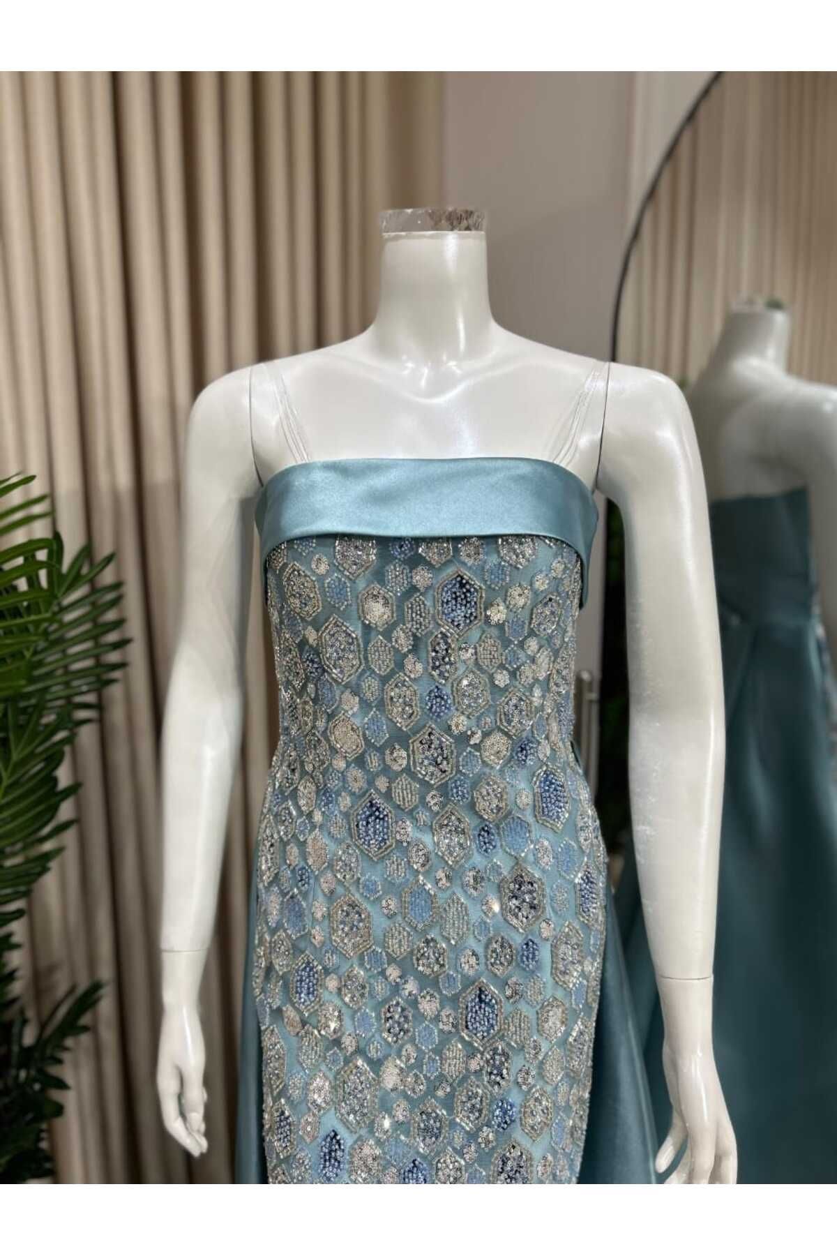 Diva style-Modern and elegant embroidered evening dress in a distinctive and attractive color 3