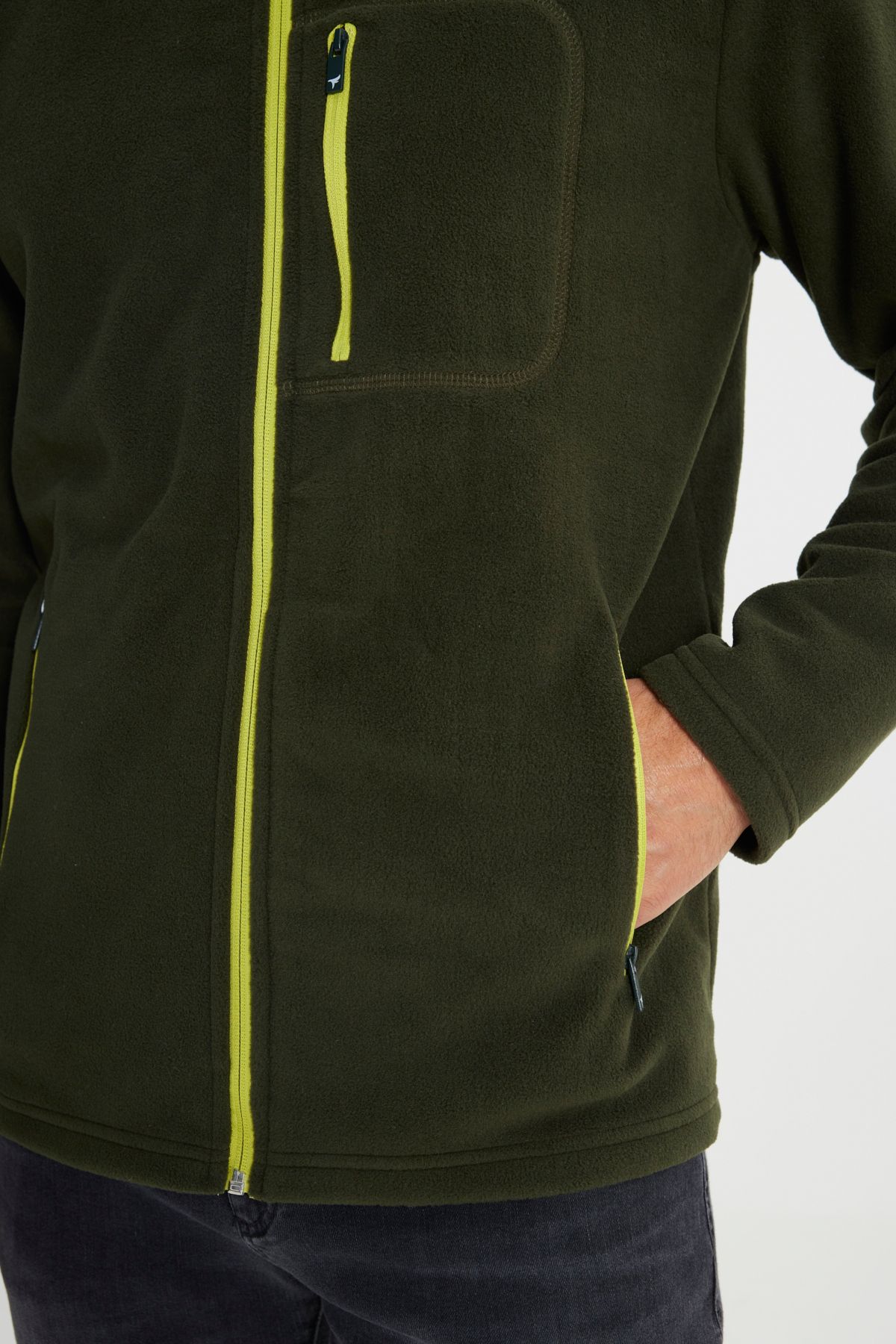 AC&Co / Altınyıldız Classics-Men's Khaki Standard Fit Regular Cut Stand Collar Pocket Zipper Cold Proof Sweatshirt Fleece Jacket 5