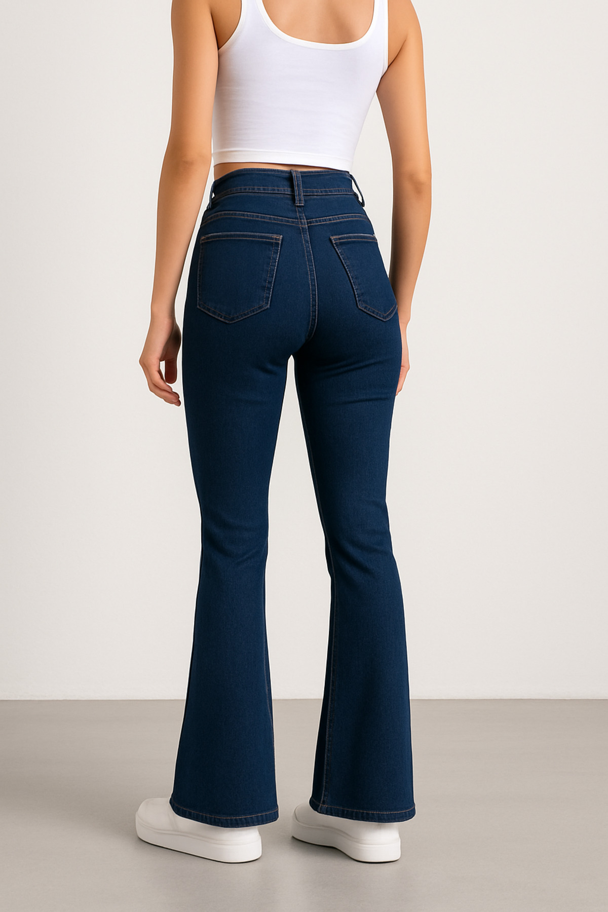 DELDNM  Lina Kadın Koyu Mavi Yüksek Bel Likralı Rahat İspanyol Paça Jeans Flare - Görsel 2