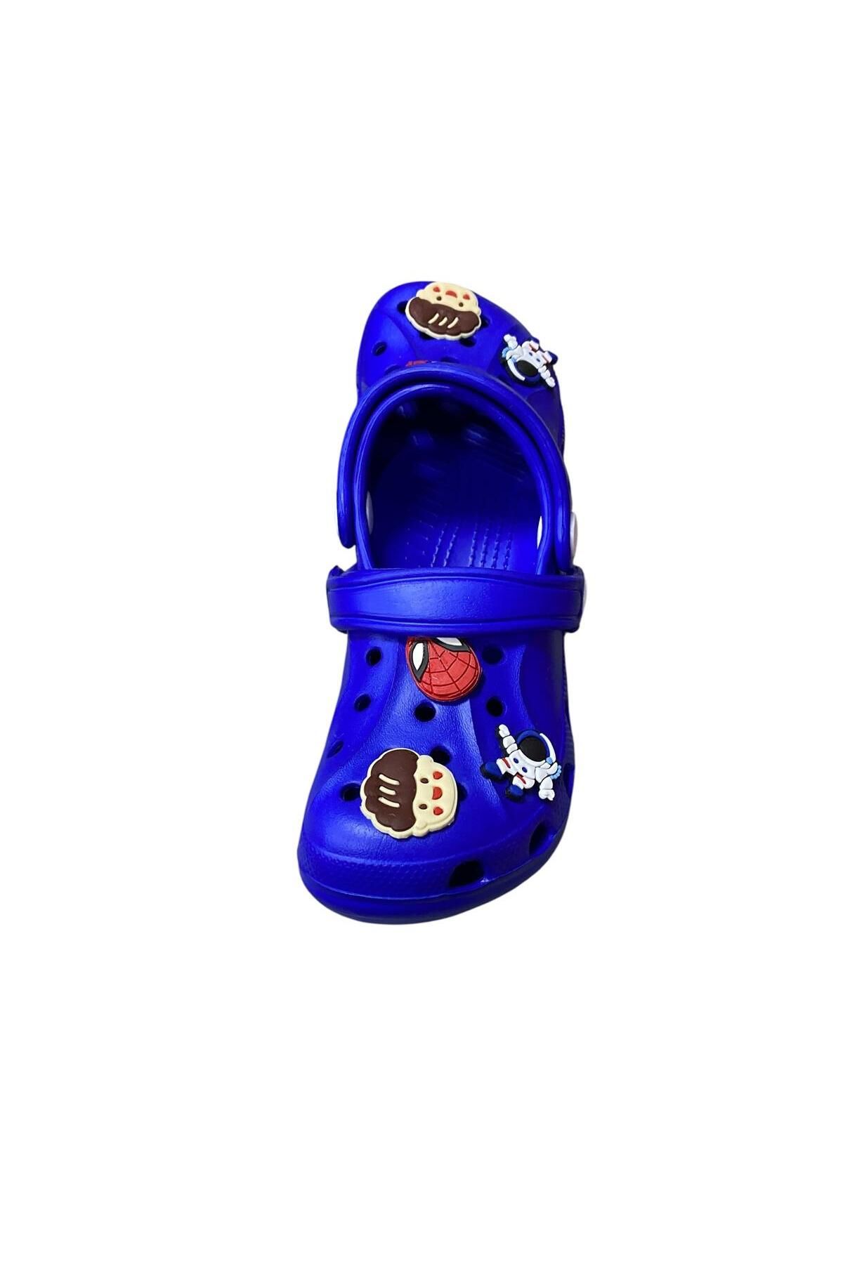 Apella-Children's Character Detailed Closed-Front Slippers 6