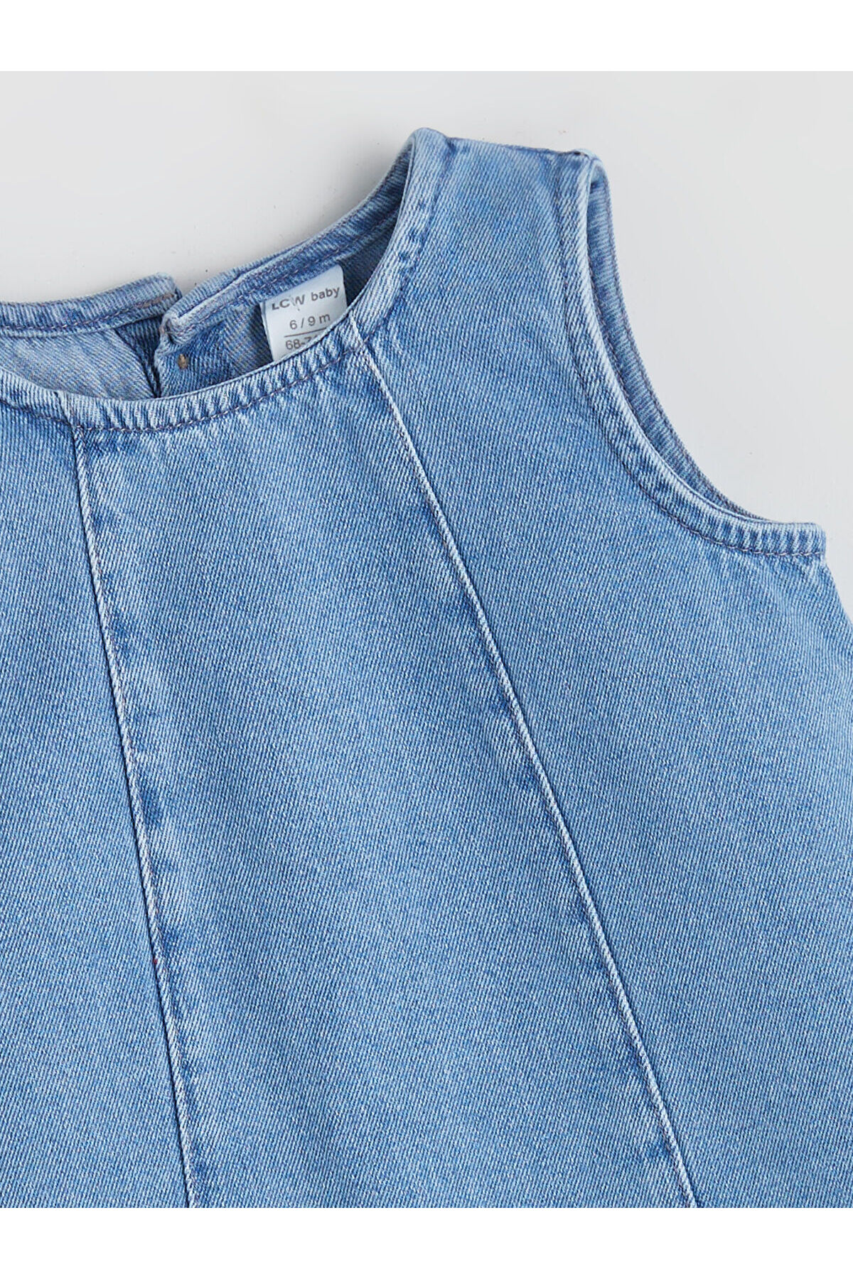 LC Waikiki Esse Collection İndigo Kız Bebek Jean Bluz ve Jean Şort 2'li fotoğrafı 3 (önizleme)