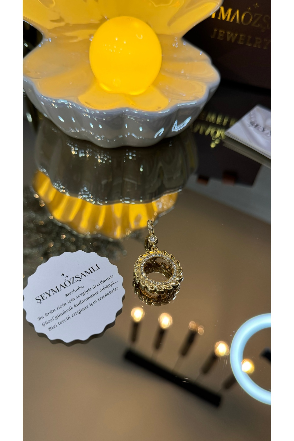 Şeyma ÖZŞAMLI GÜNEŞ MODEL ÇEYREK ALTIN ÇERÇEVE kolye ucu