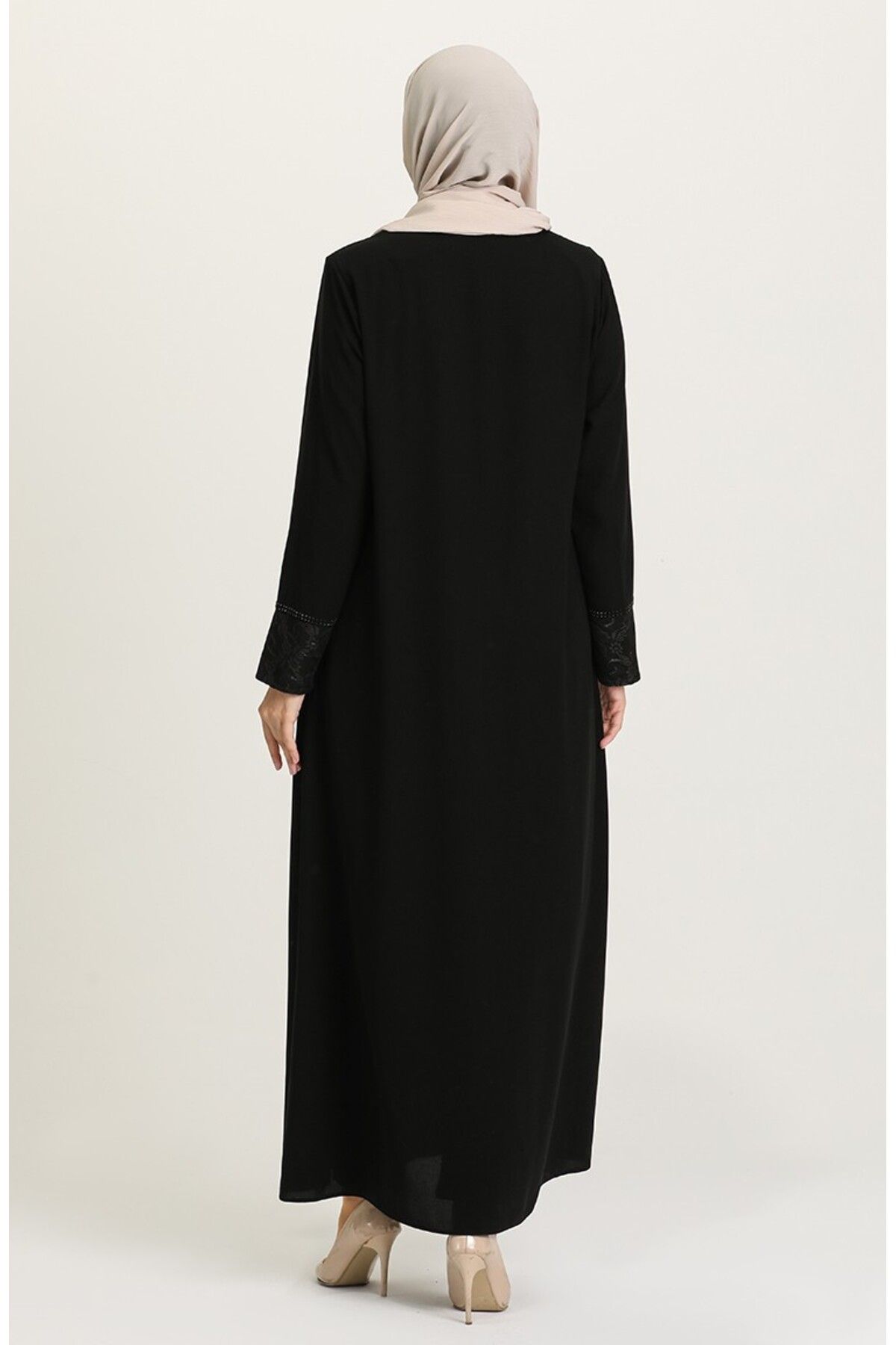 ISTANBUL STYLES-Laser Stone Crepe Fabric Ferace with Stones on the Front and Laced Sleeves 3