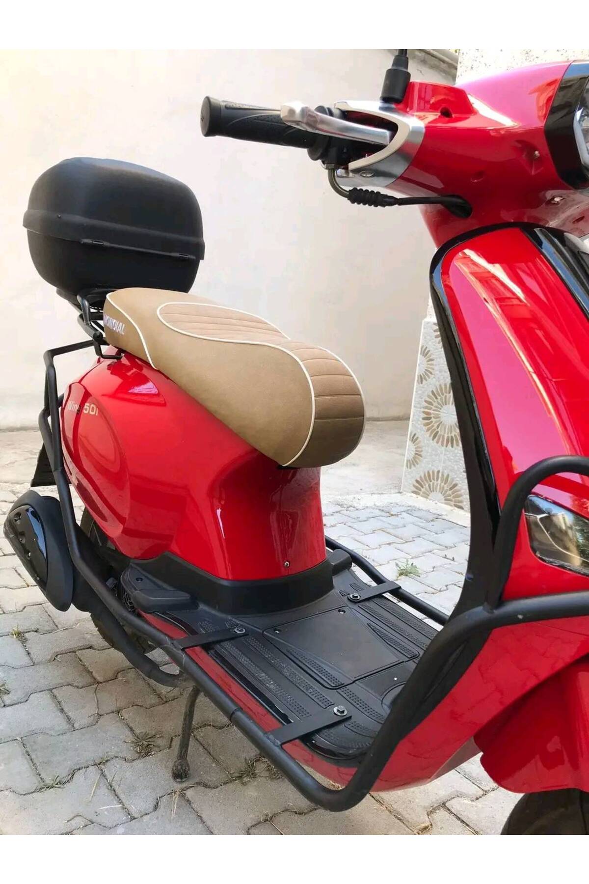 Mondi̇al Wi̇ng 50 Uyumlu Koruma Demi̇ri̇