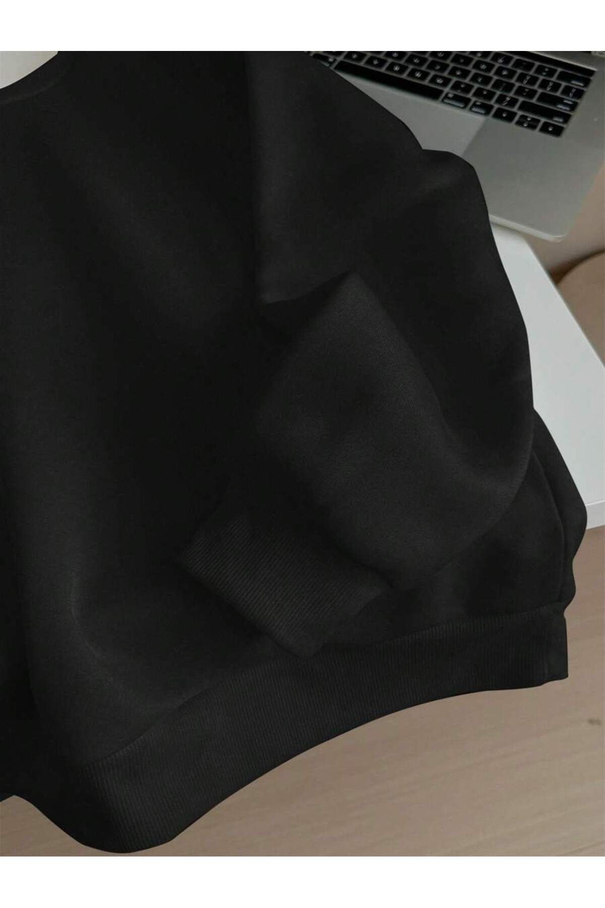 MOONBULL  Kadın Cherry Kiraz Baskılı Oversize Bisiklet Yaka Sweatshirt - Görsel 4