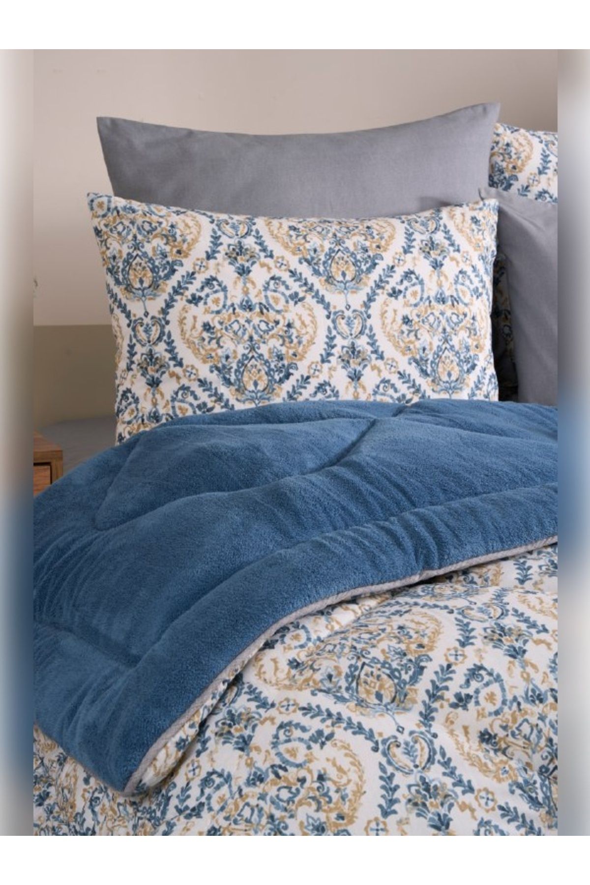 Sudemhome-Double Welsoft Sleeping Set Double Sided Wellsoft Fluffy Fleece Quilt and Battal Fitted Sheet 4