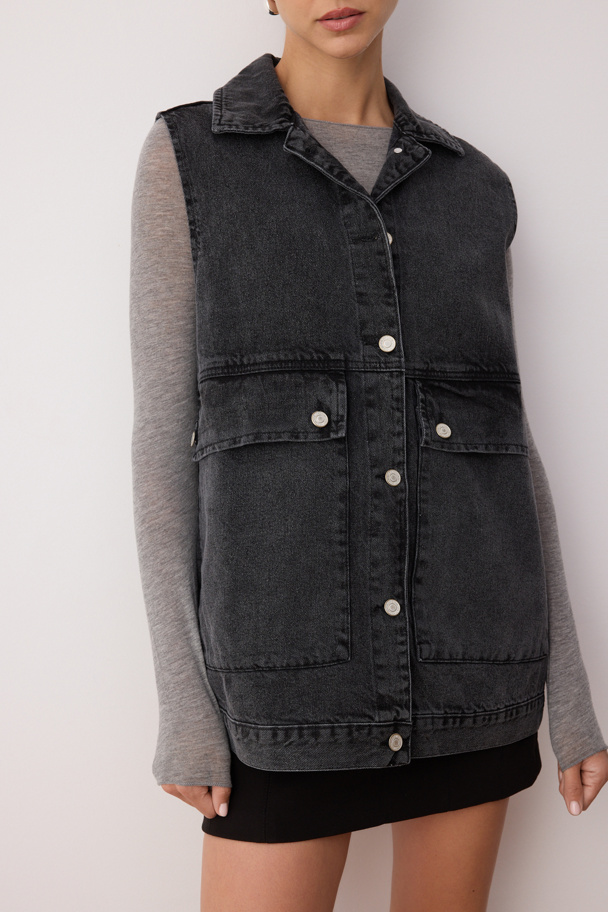 Trendyol Collection Antracytowa kamizelka przy kołnierzyku koszuli Szczegółowa kamizelka dżinsowa ze 100% bawełny TCTAW22CK0006