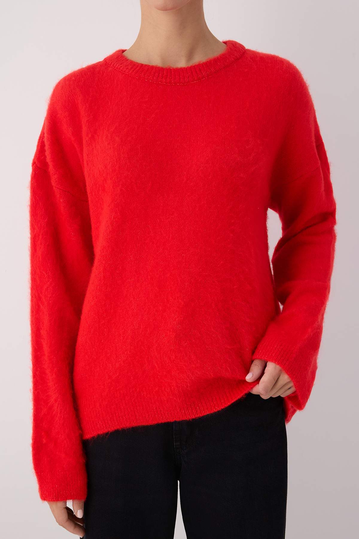 Trendyolmilla  Wardrobe Essentials Kırmızı Yumuşak Dokulu Geniş Kalıp Basic Triko Kazak | TWOAW26KZ00088 - Görsel 4