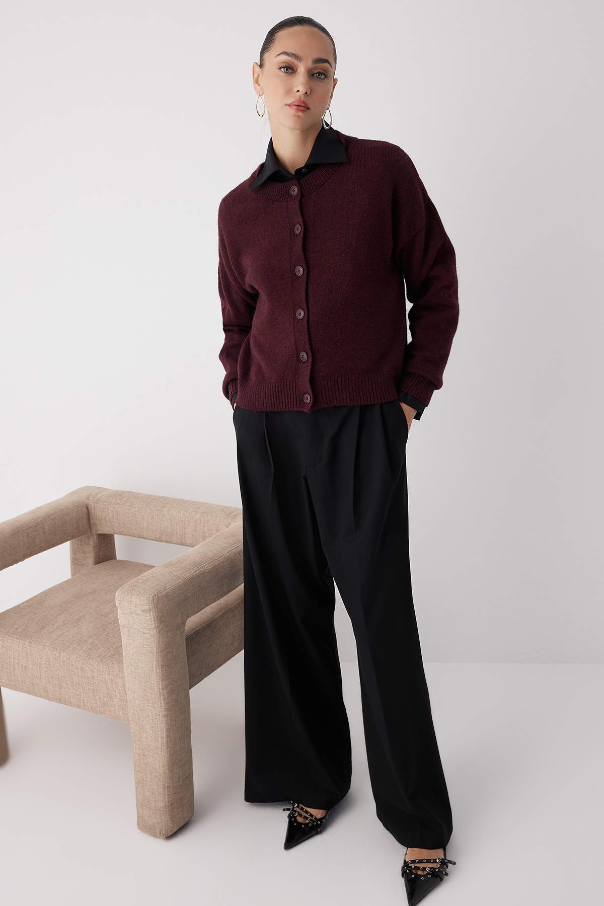 Trendyolmilla  Wardrobe Essentials Bordo Alpaka Yünü Karışımlı Geniş Kalıp Triko Hırka | TWOAW26HI00089 - Görsel 2