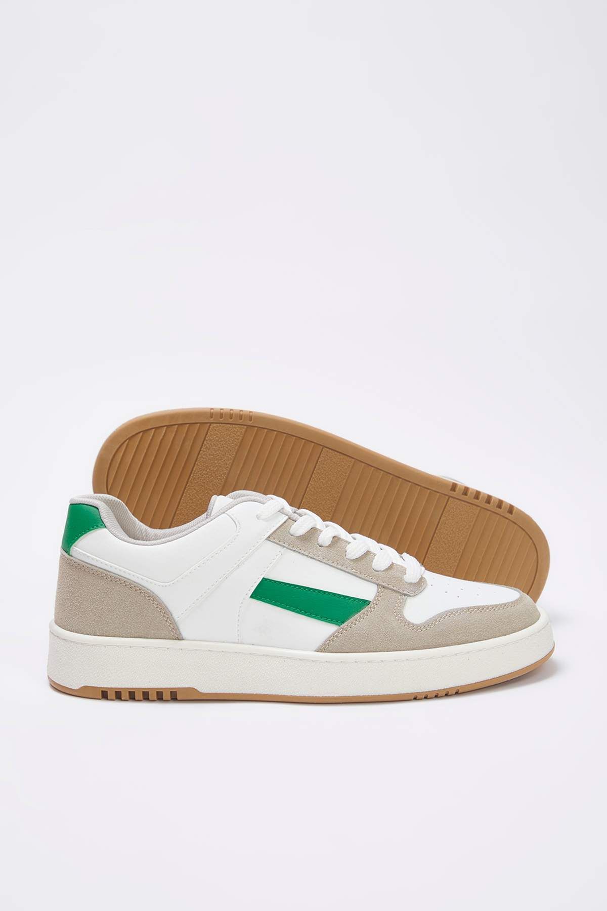 TRENDYOL SHOES-Weißer, detaillierter Retro-Herren-Sneaker in Blockfarbe 
 TAKAW26SN00021 aus Englisch ins Deutsche. 5