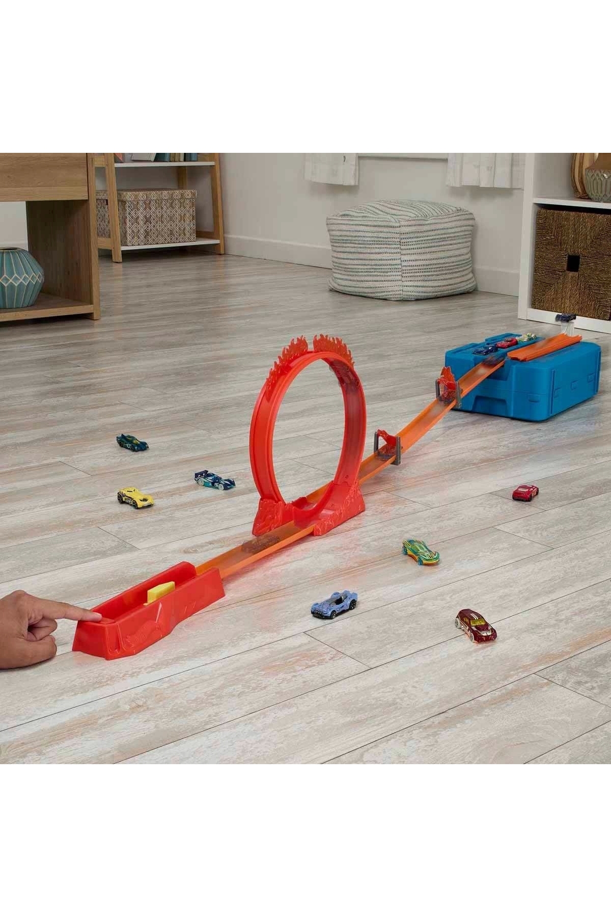 HOT WHEELS HMC04 Track Builder Alev Temalı Akrobasi Seti fotoğrafı 6 (önizleme)