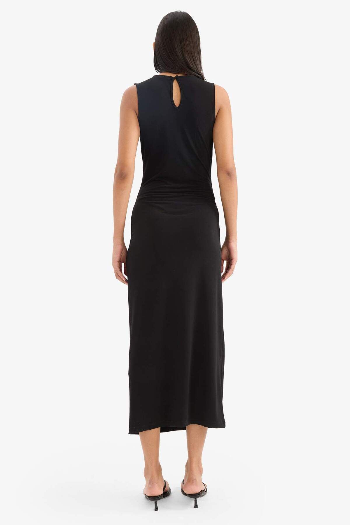 DeFacto-Figurbetontes, figurbetontes, gerader Kragen, schlichtes, ärmelloses Maxi-Abendkleid F1846ax25sm 5