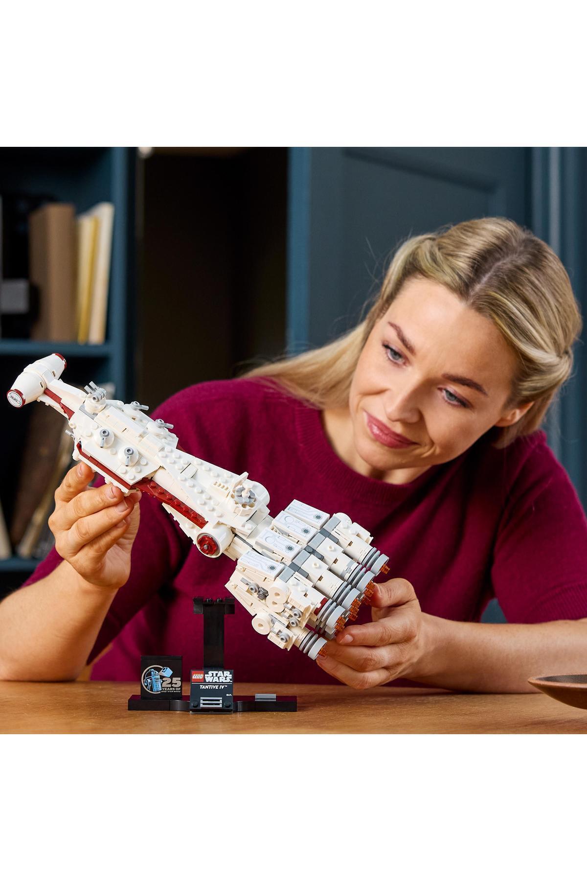 LEGO-® Star Wars™ Tantive IV™ 75376 - Construction Set for Ages 18 and Up (654 Pieces) 7