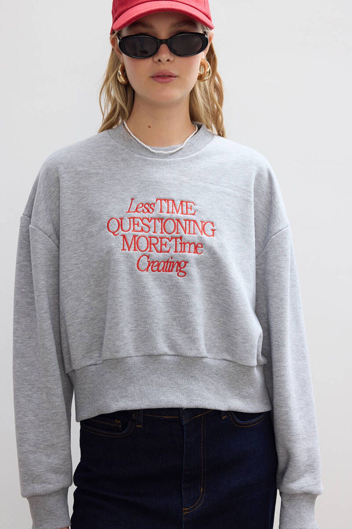 BE BLUE-Creating Short Sweatshirt 2