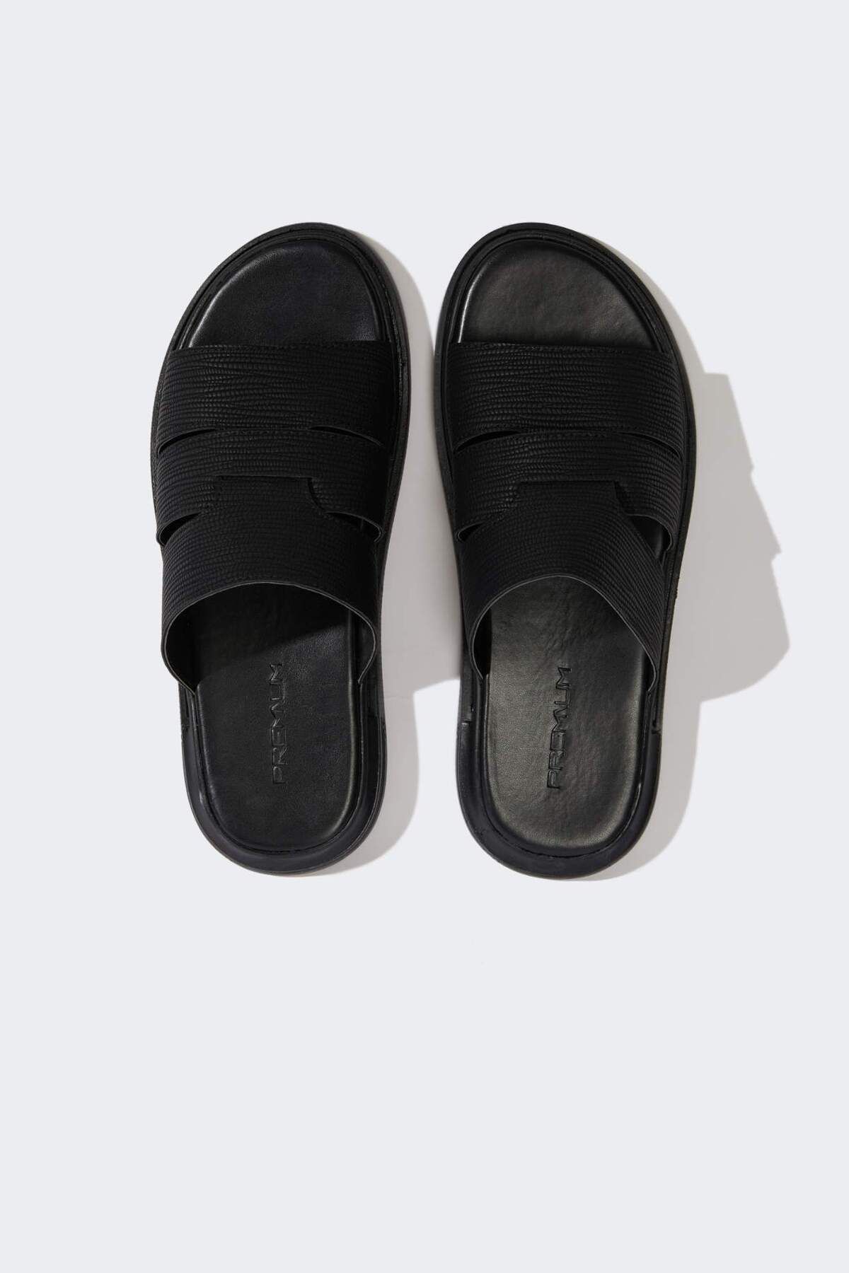 DeFacto-Herren-Hausschuhe aus Kunstleder mit flacher Sohle und doppeltem Riemen E6245AX25HS 6