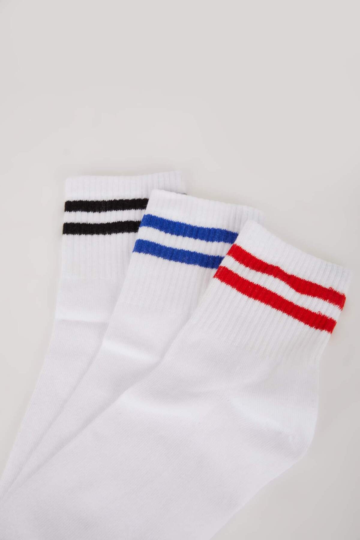 DeFacto-Bequeme elastische 3-teilige Baumwollsocken für Herren D9672AXNS 5