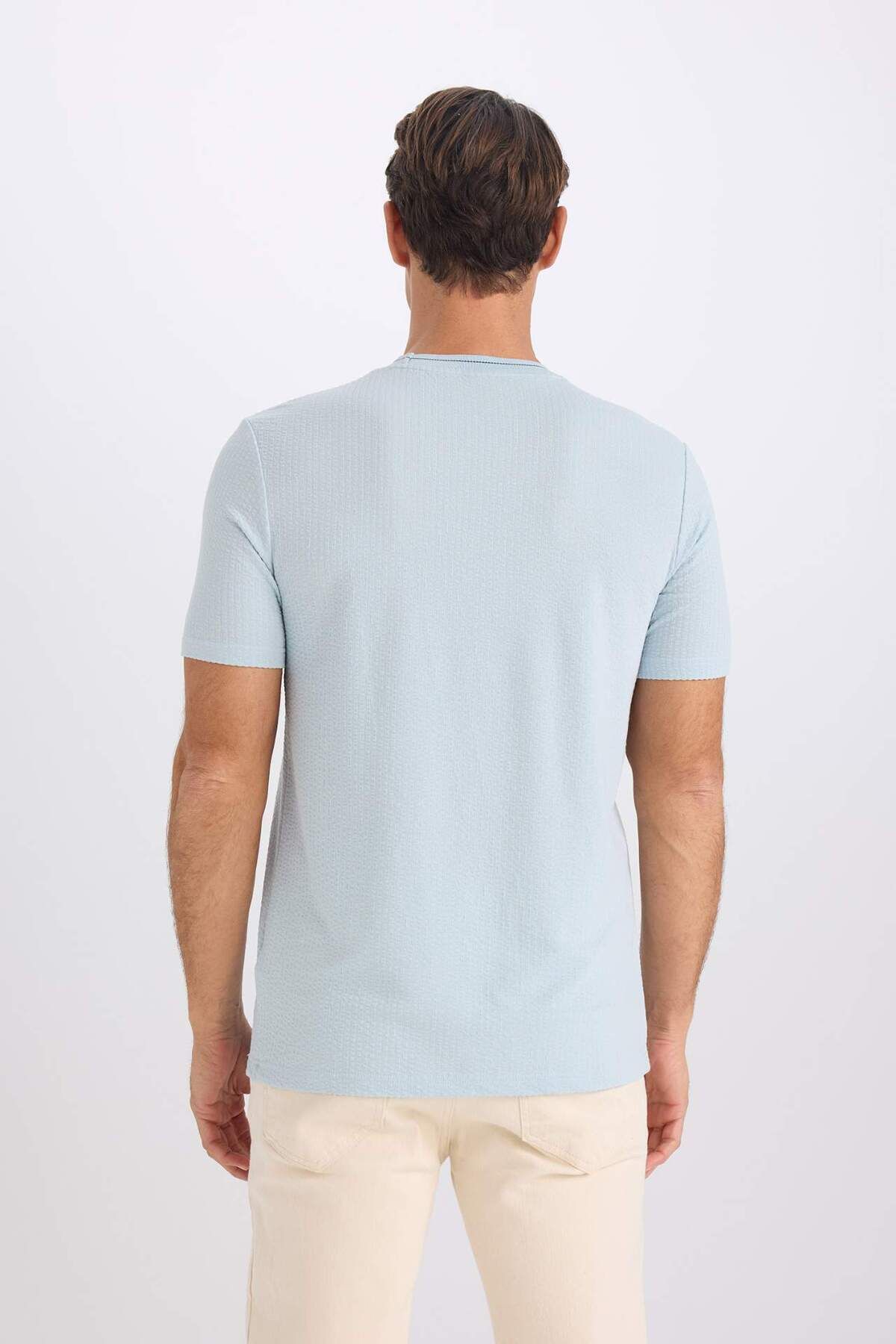 DeFacto-Slim Fit Slim Fit Crew Neck Crinkle κοντομάνικο μπλουζάκι D7225AX25SP 6