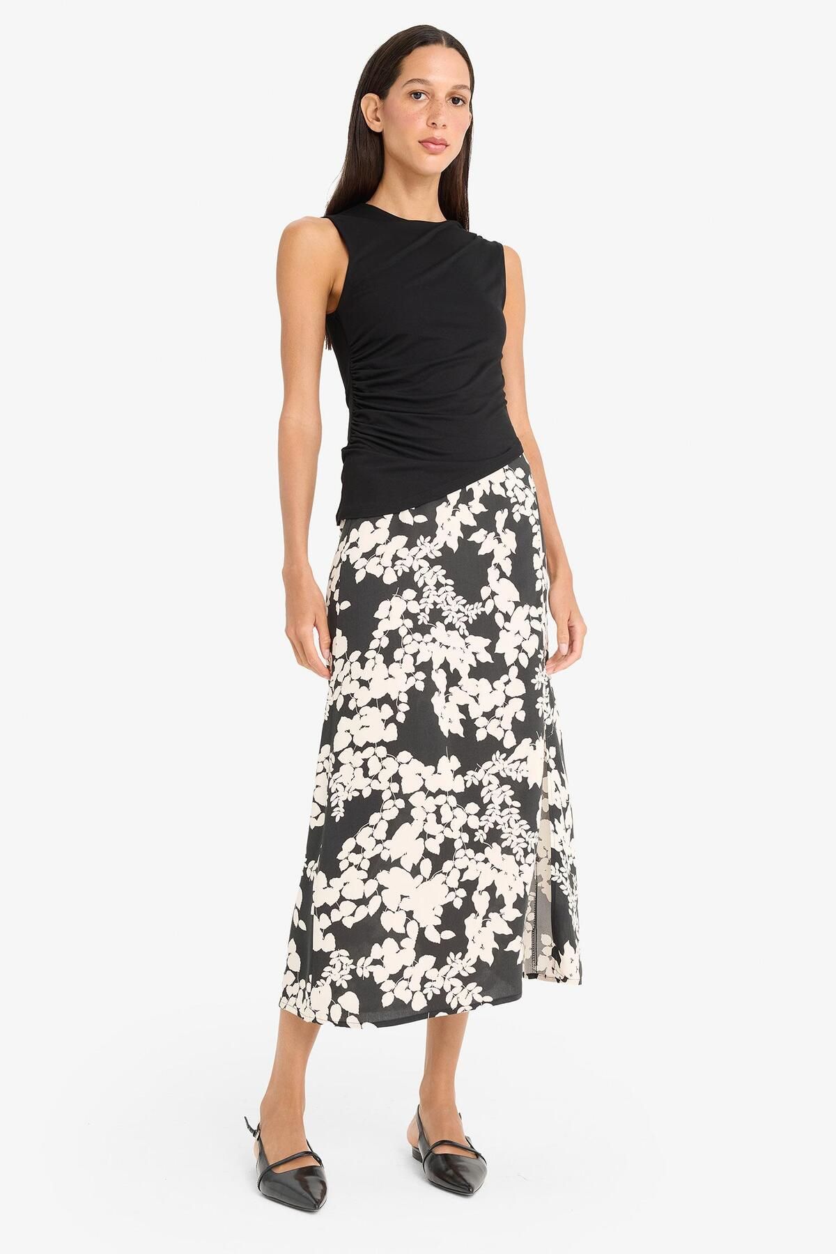 DeFacto-A-Line Floral Pattern Regular Waist Midi Skirt X6692Az25Sm 2