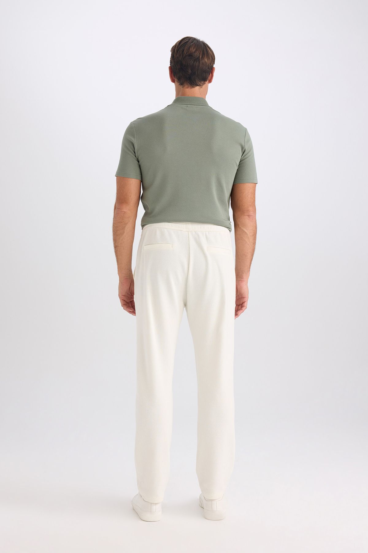 DeFacto-Jogginghose mit normaler Passform, Schnürung an der Taille, Taschendetail, gerader Beinabschluss D9701AX25SP 6