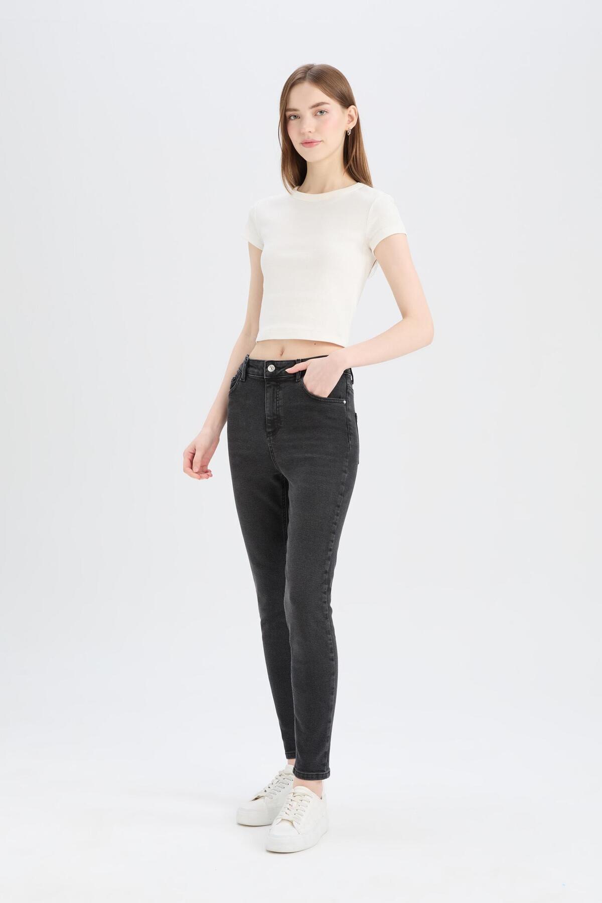 Skinny Fit Yüksek Bel Düz Paça Uzun Jean Kar Yıkamalı Pantolon D6601AX25SP