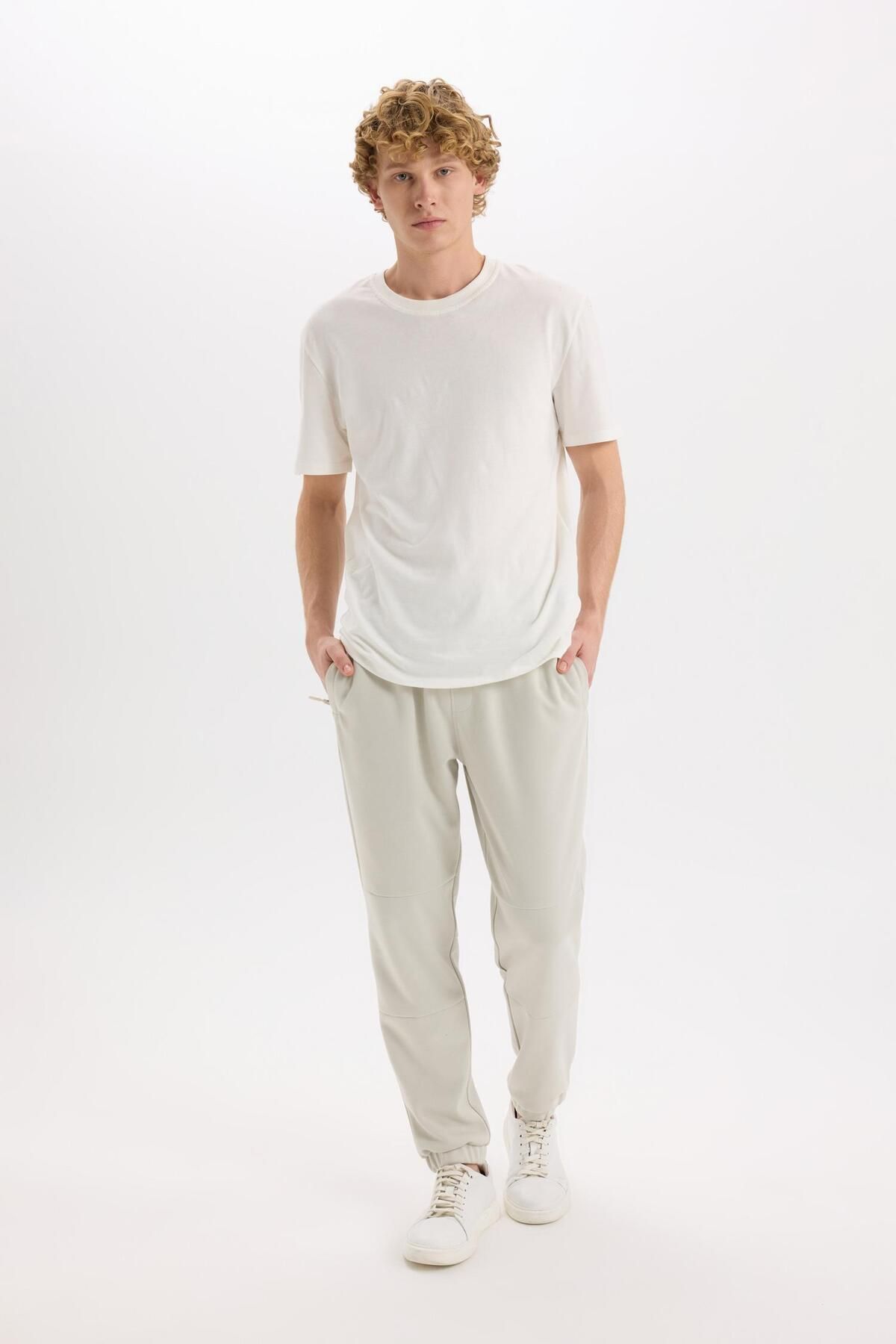 DeFacto-Regular Fit Slim Sweatpants with Zipper Pockets and Lace-Up Elastic Waist B3657Ax24Sp 2