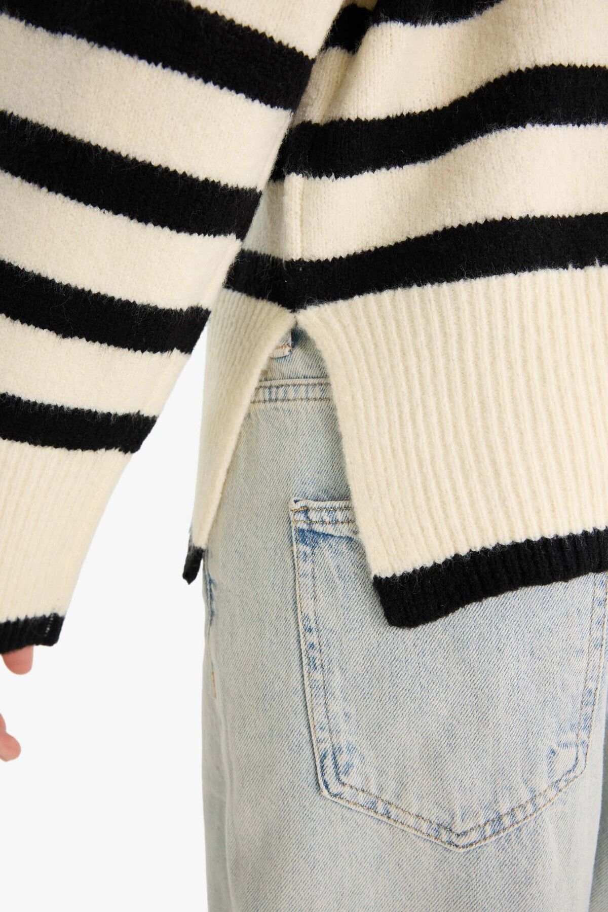 DeFacto-Oversize Wide Fit Half Turtleneck Sweater A7047Ax25Wn 5